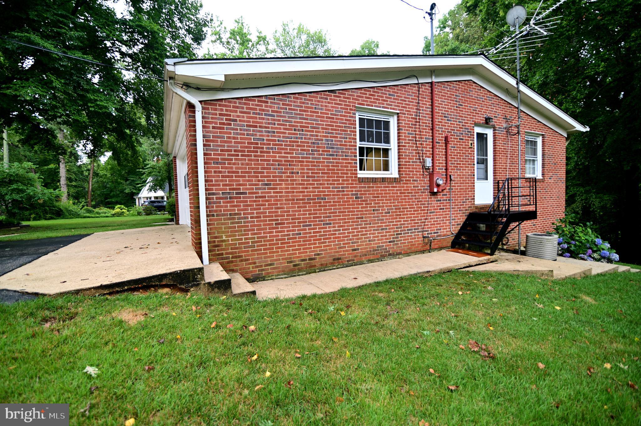 BRYANS ROAD - Residential