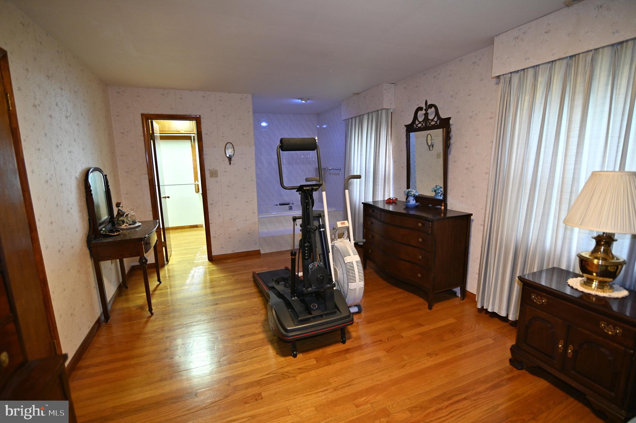 BRYANS ROAD - Residential