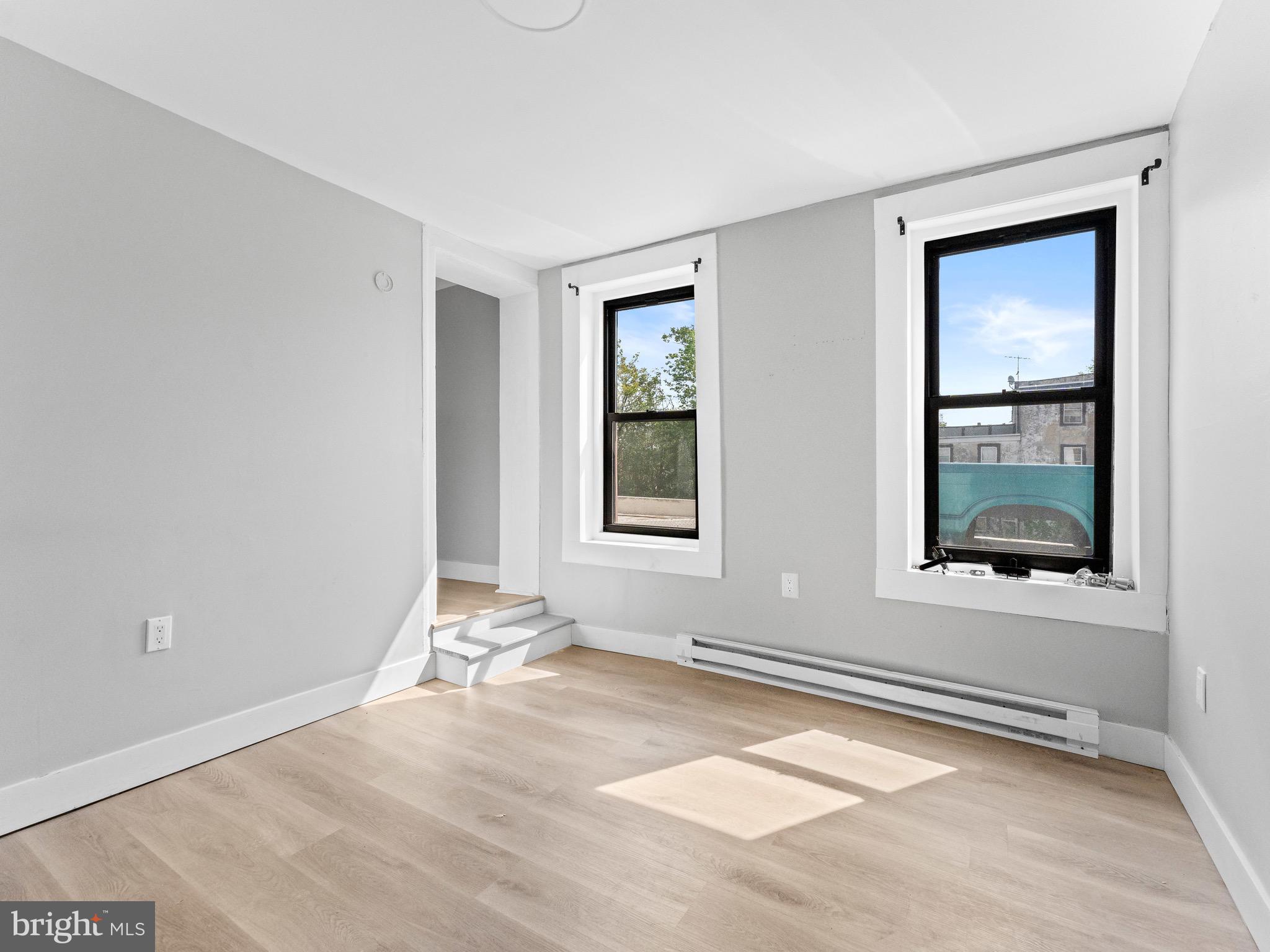 CARROLL PARK - Commercial Sale