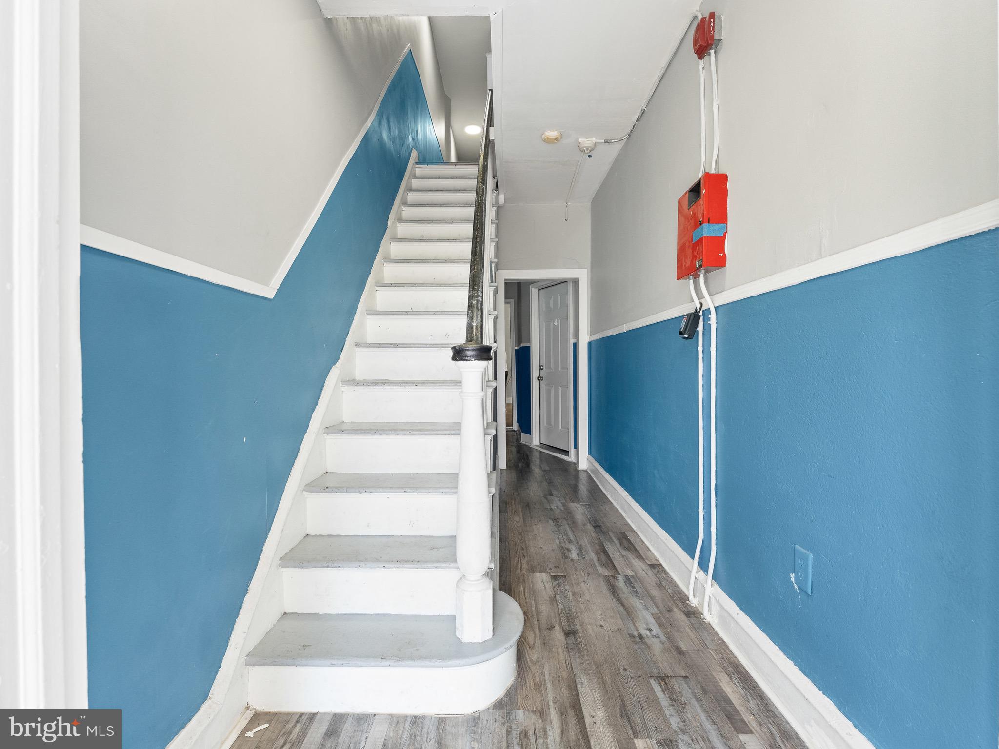 CARROLL PARK - Commercial Sale