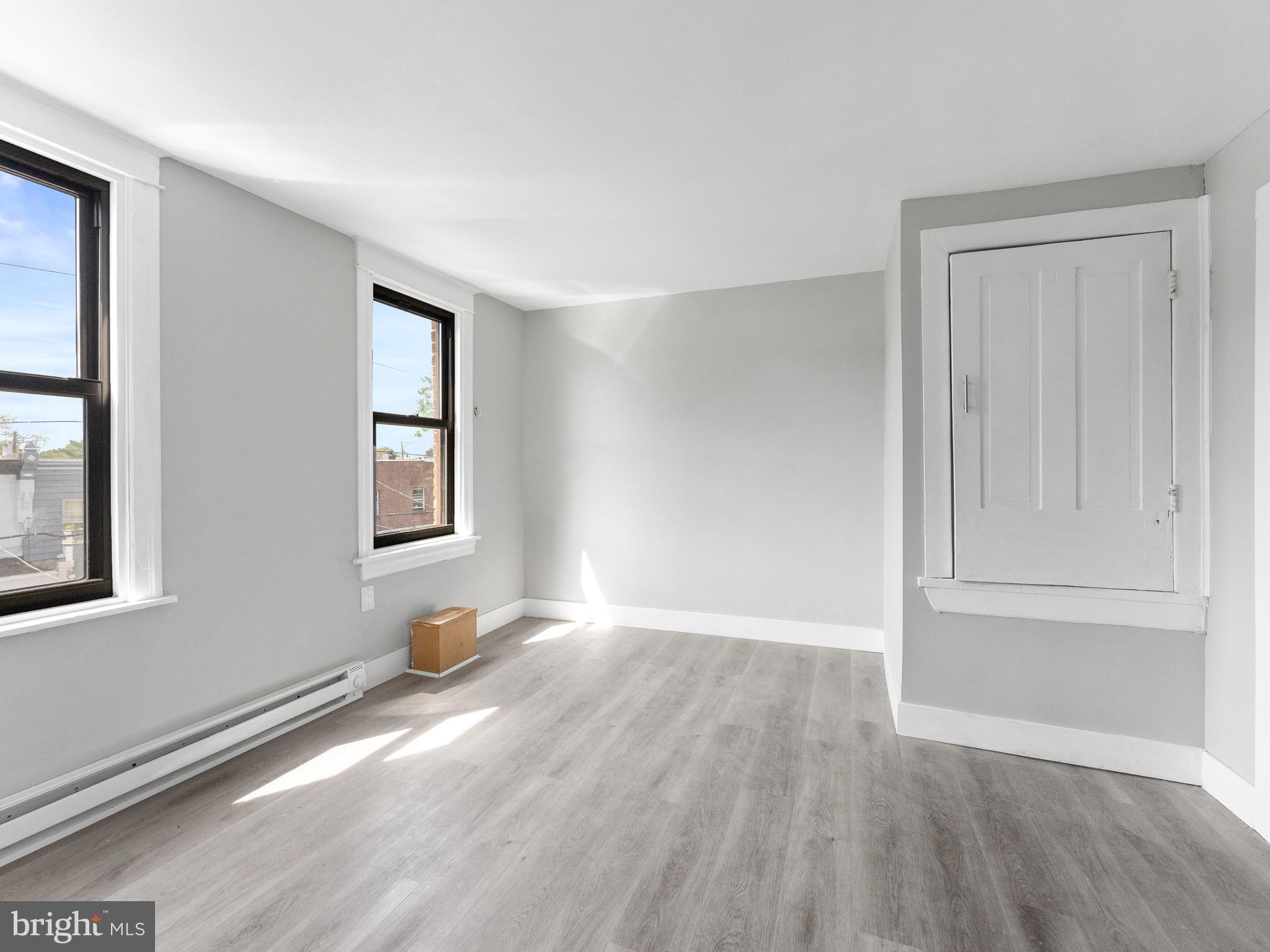 CARROLL PARK - Commercial Sale