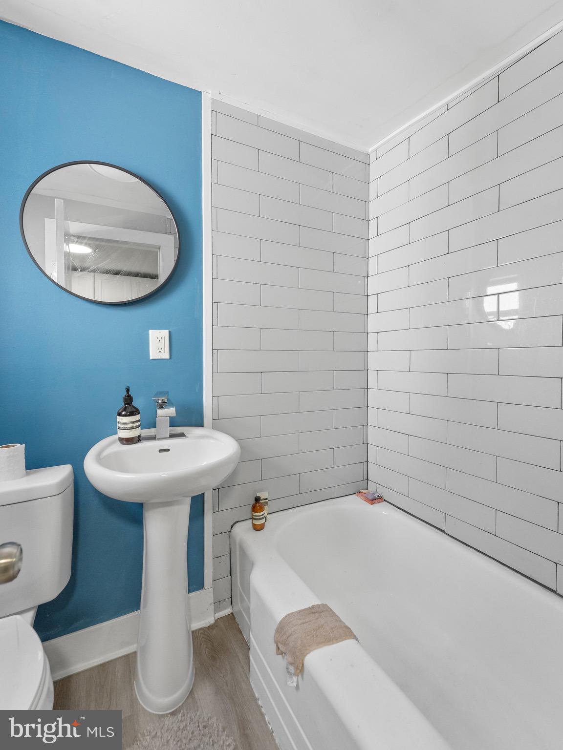 CARROLL PARK - Commercial Sale