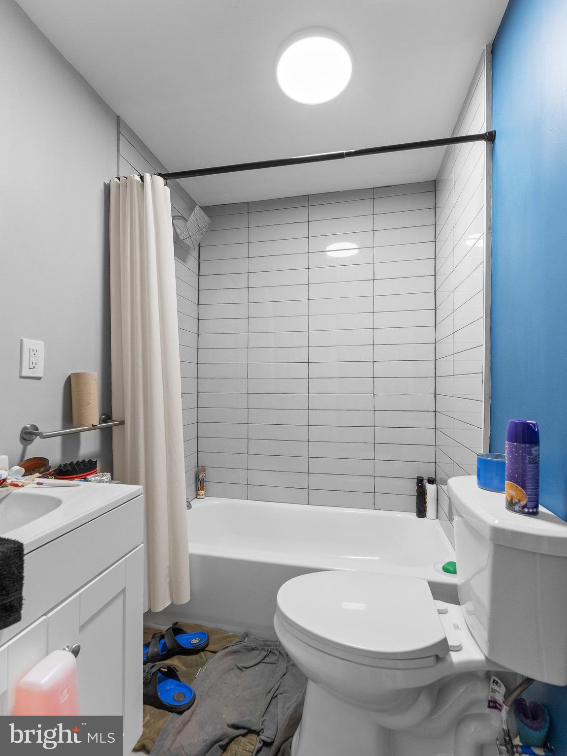 CARROLL PARK - Commercial Sale