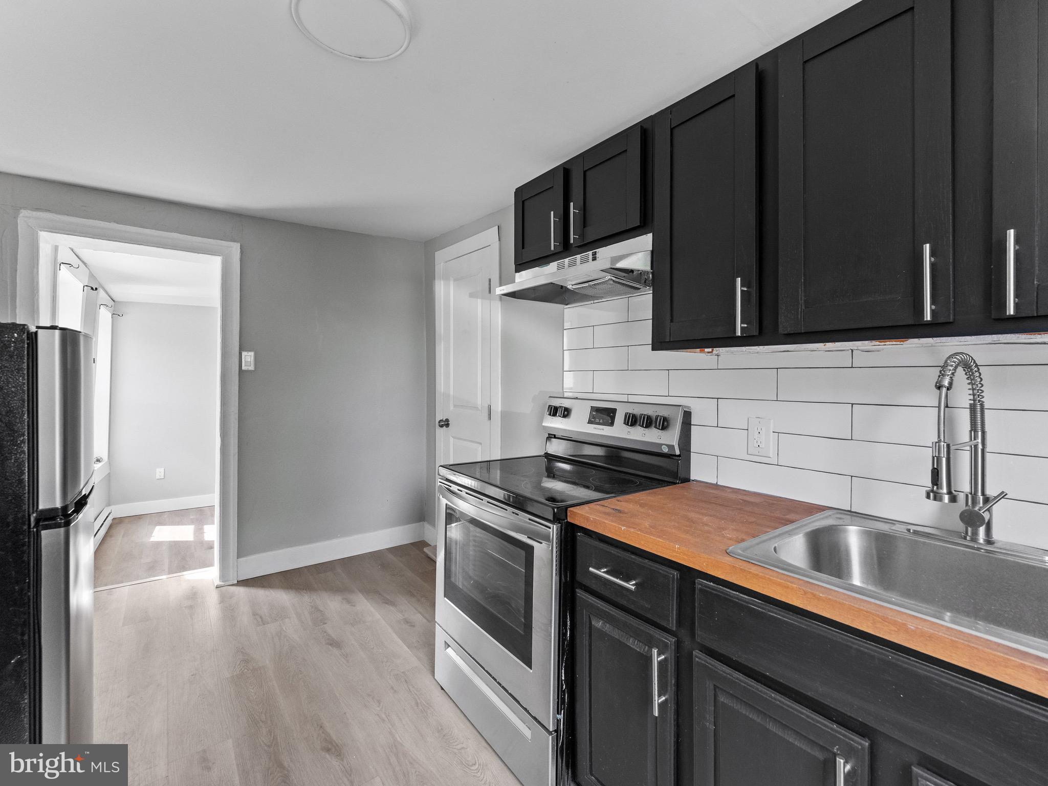 CARROLL PARK - Commercial Sale