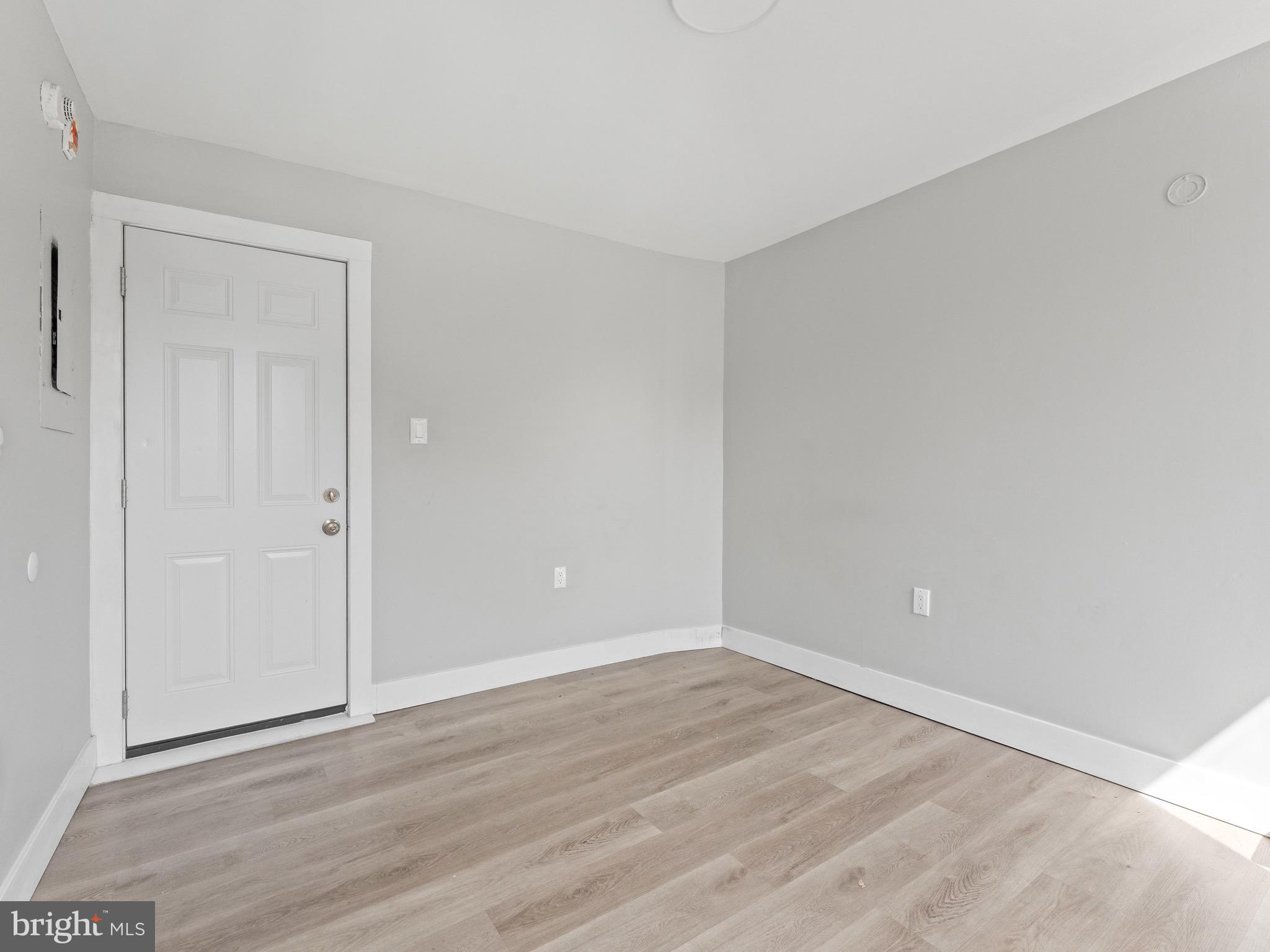 CARROLL PARK - Commercial Sale