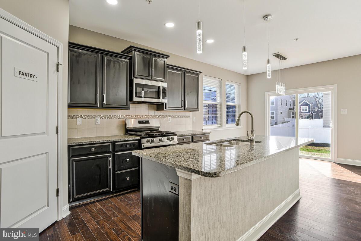 GLENEAGLES AT ST CHARLES - Residential