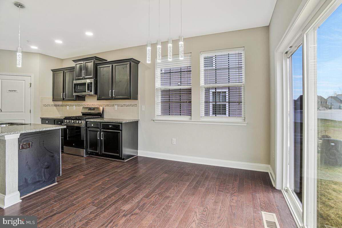 GLENEAGLES AT ST CHARLES - Residential