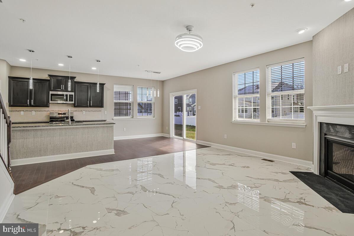 GLENEAGLES AT ST CHARLES - Residential