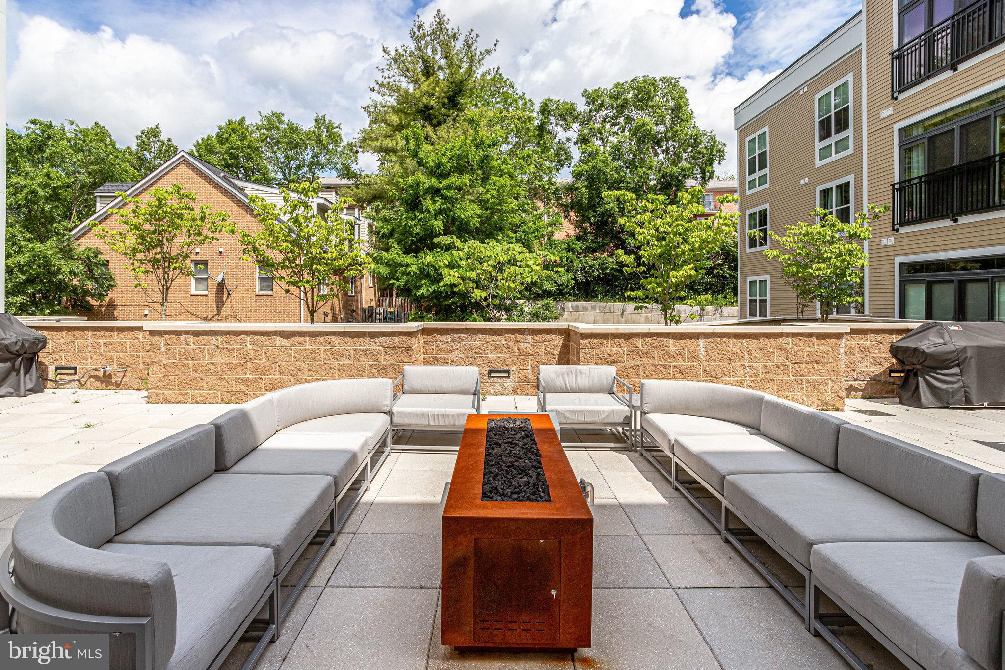 TRAFALGAR FLATS - Residential Lease