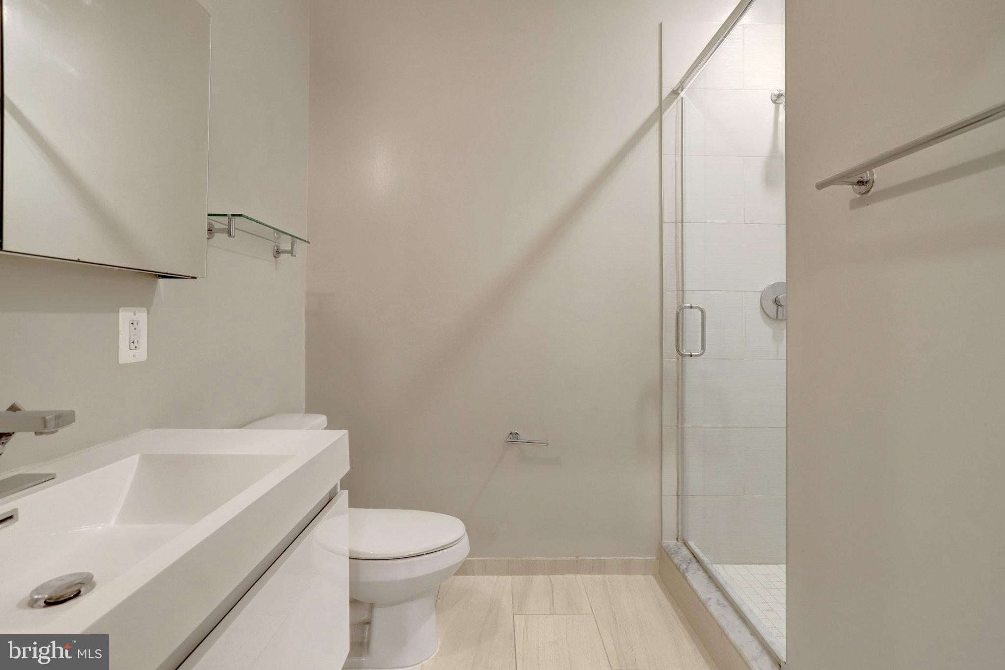 TRAFALGAR FLATS - Residential Lease