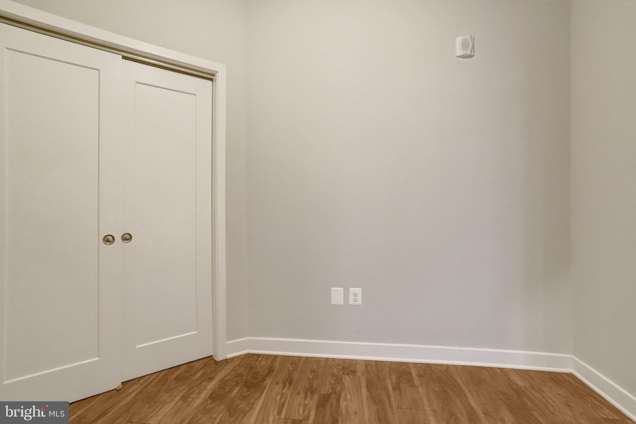 TRAFALGAR FLATS - Residential Lease