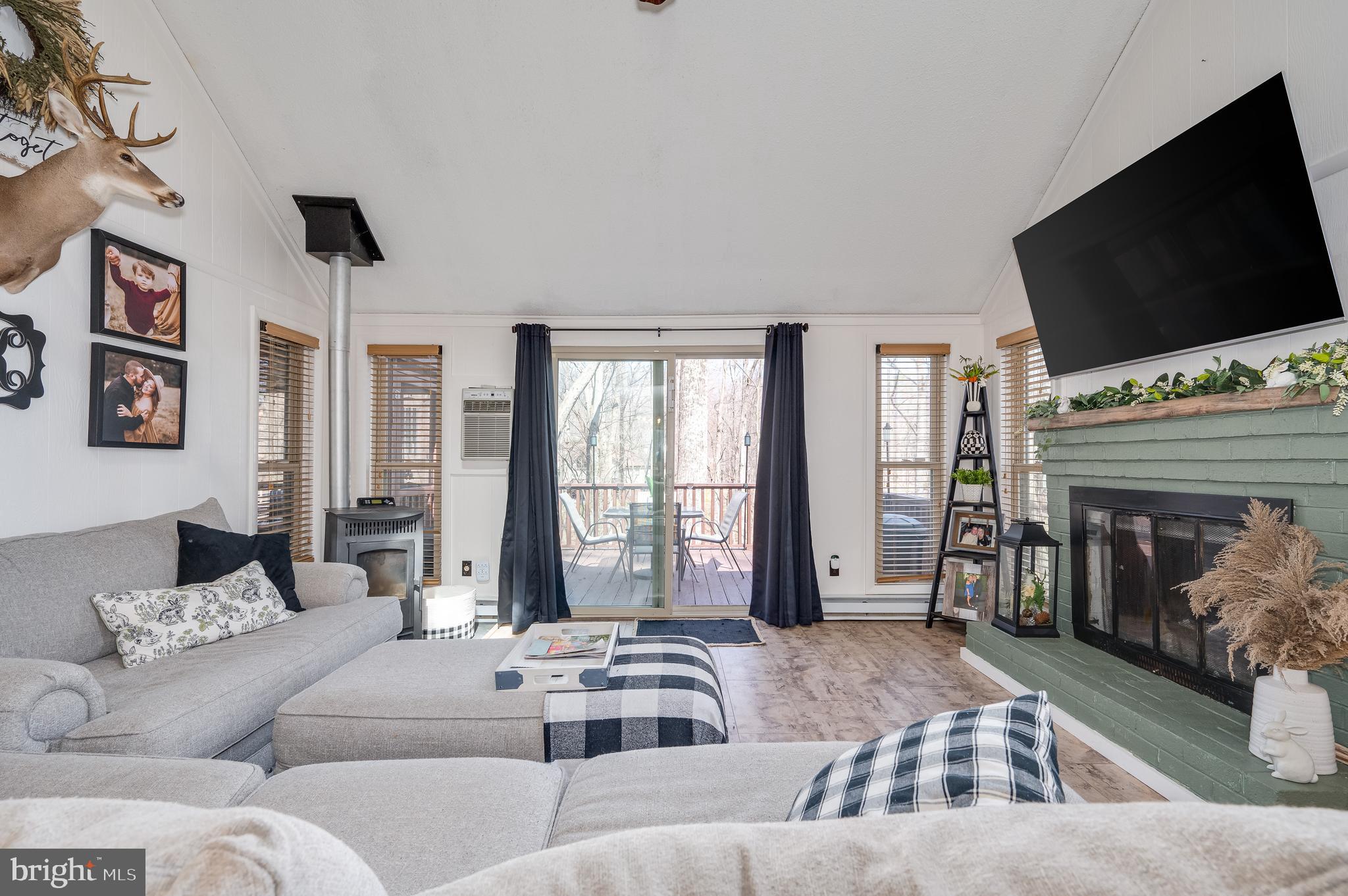 THE WOODS RESORT - Residential