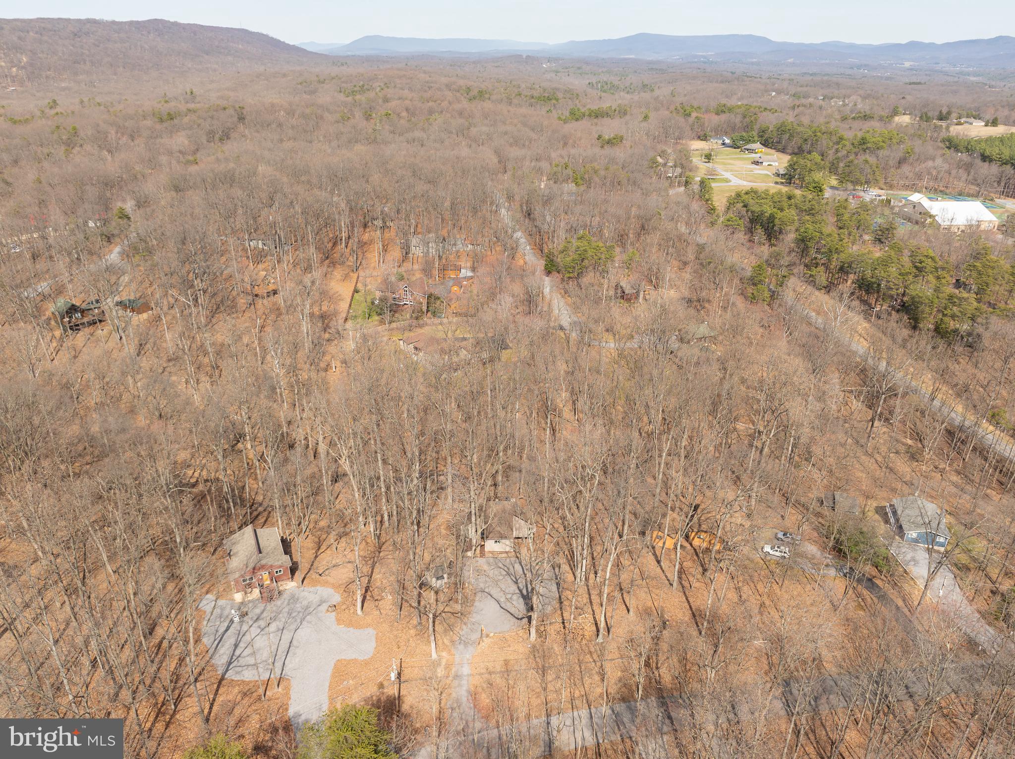 THE WOODS RESORT - Residential