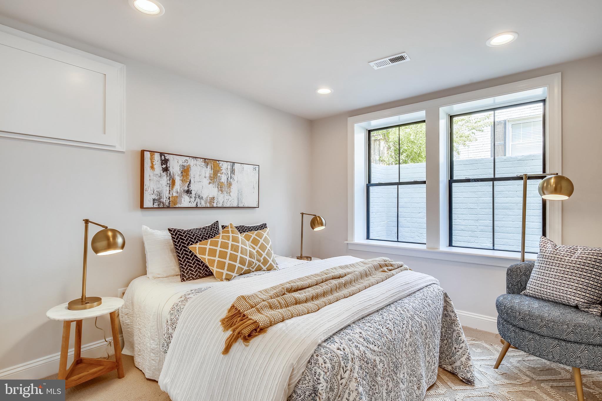 BRADDOCK HEIGHTS - Residential