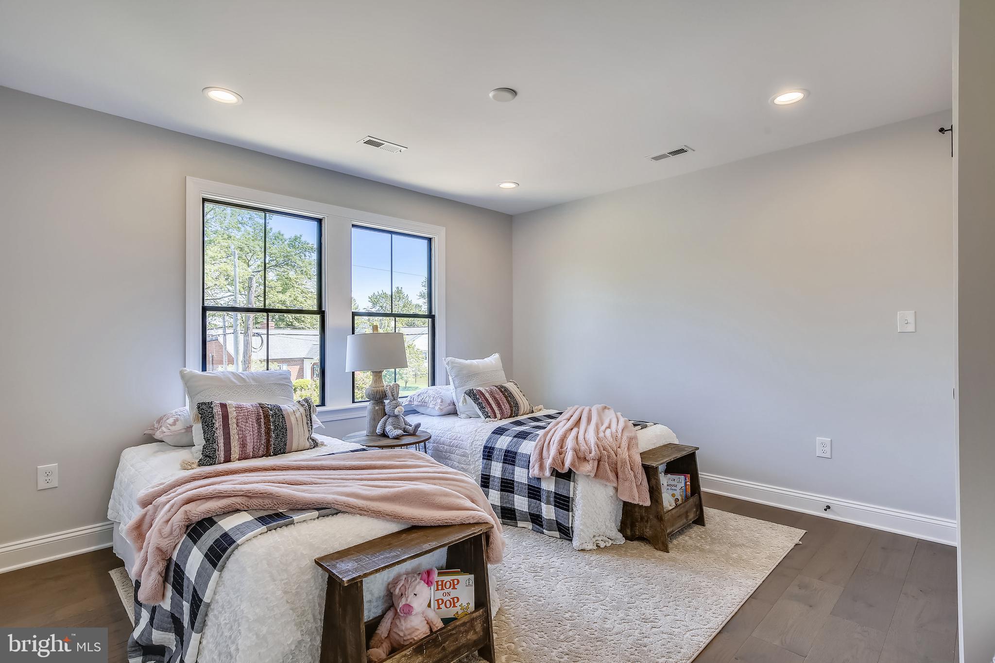 BRADDOCK HEIGHTS - Residential