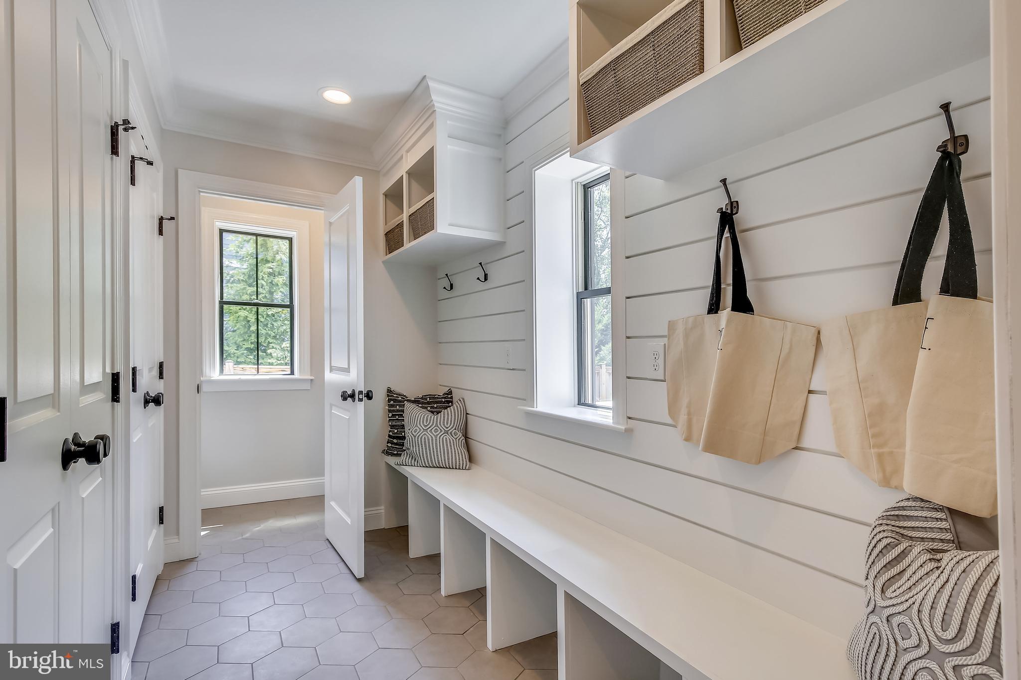 BRADDOCK HEIGHTS - Residential