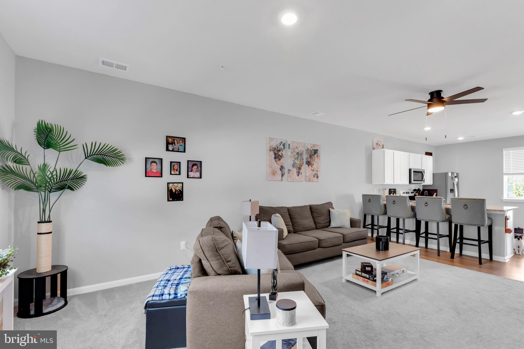 835 MERSEY LANE