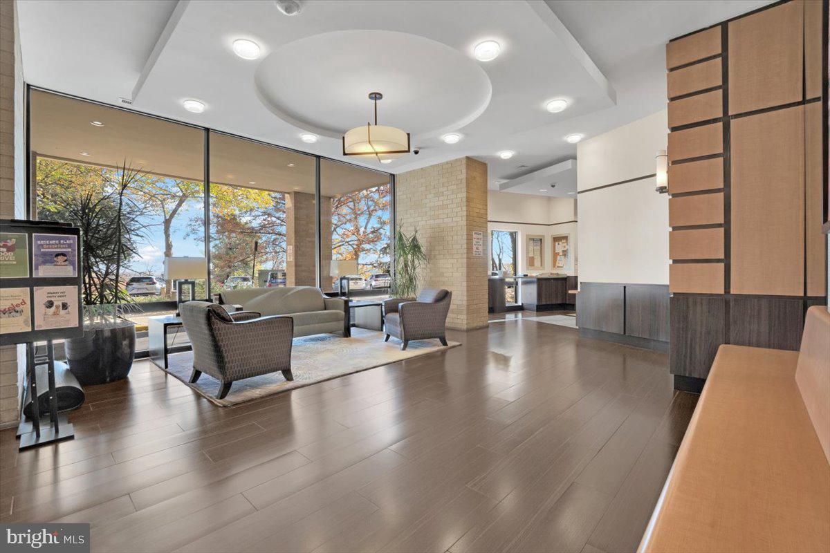 WATERGATE AT LANDMARK - Residential Lease