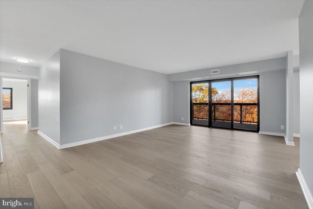 309 YOAKUM PARKWAY 815