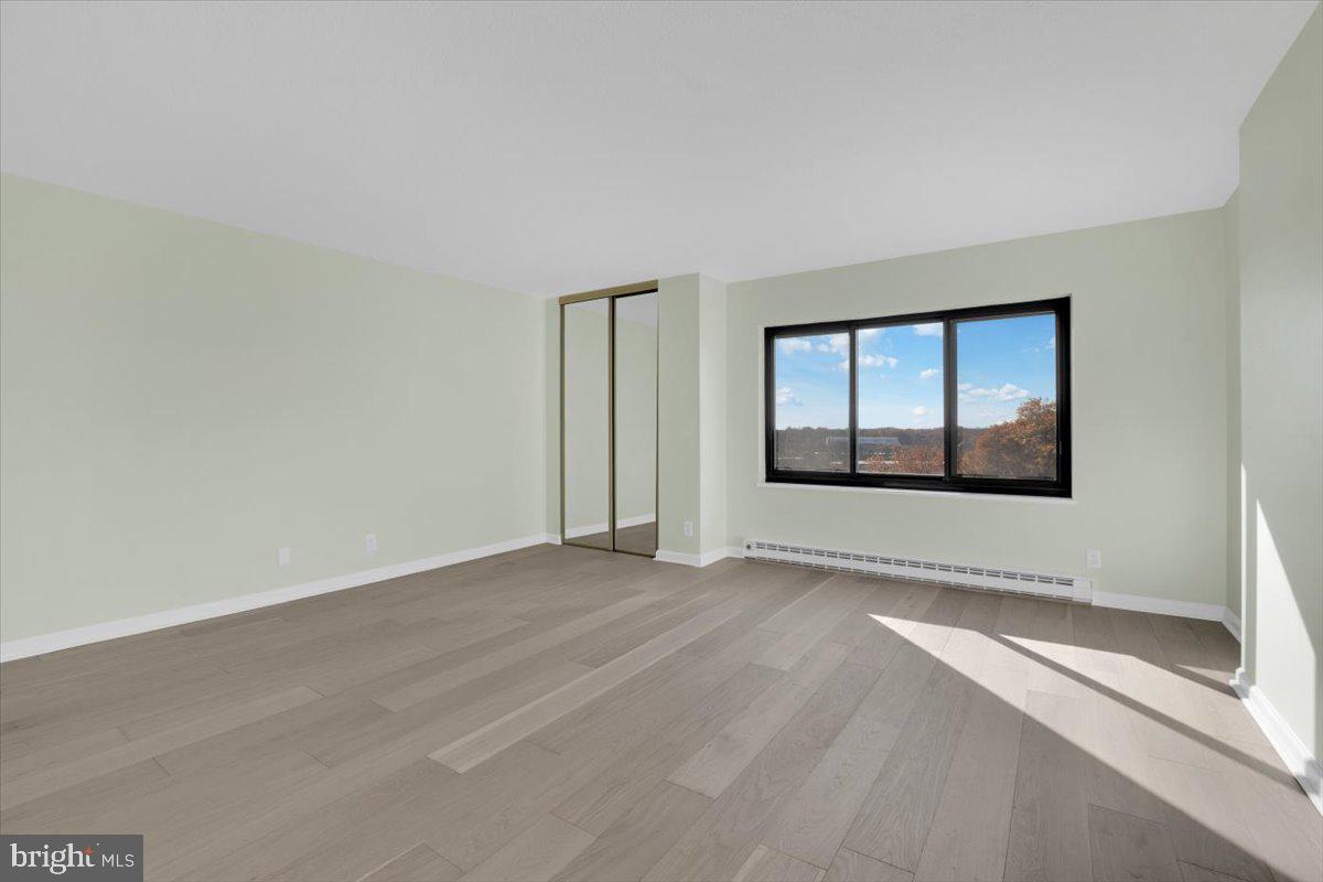 WATERGATE AT LANDMARK - Residential Lease