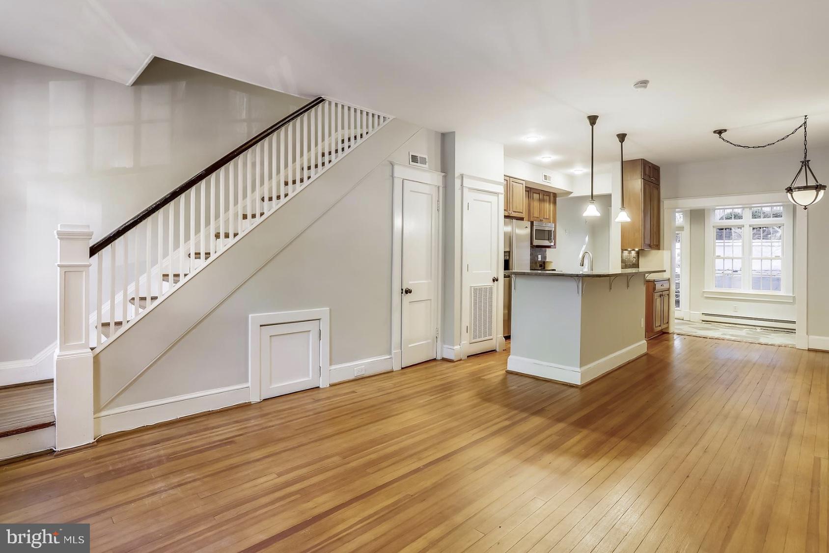 2031 37TH STREET NW