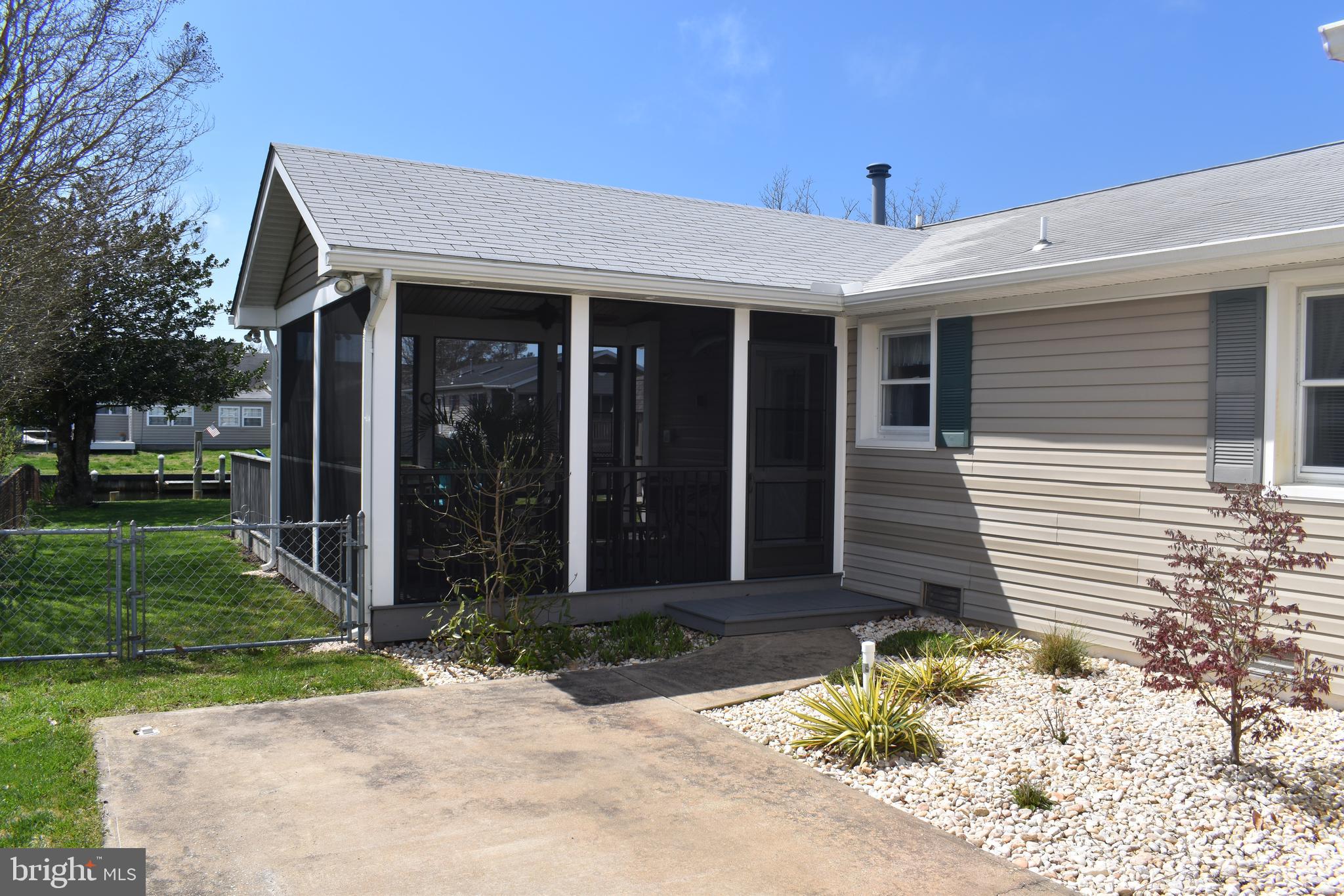 CAPE ISLE OF WIGHT - Residential