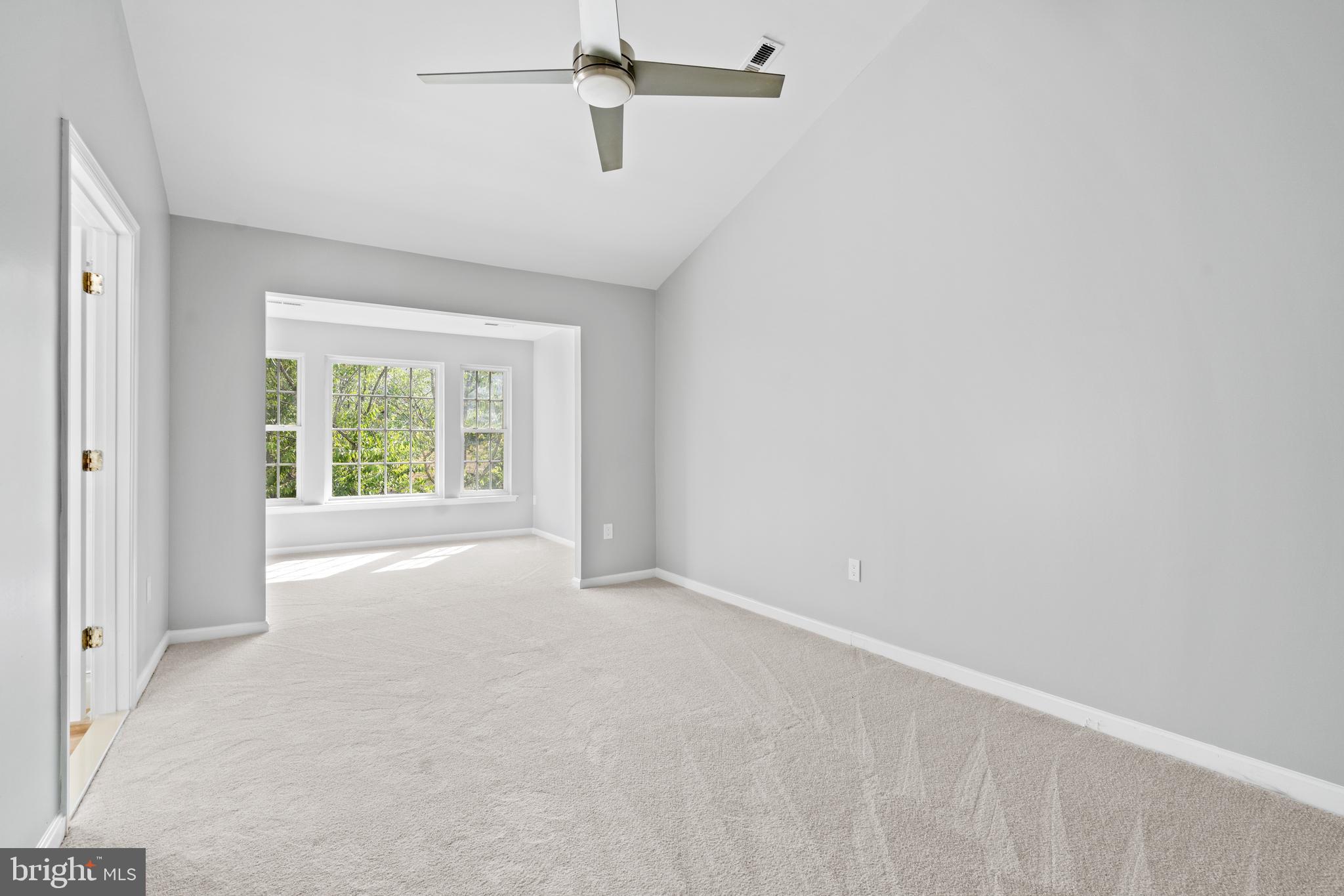 RIVER OAKS - Residential Lease