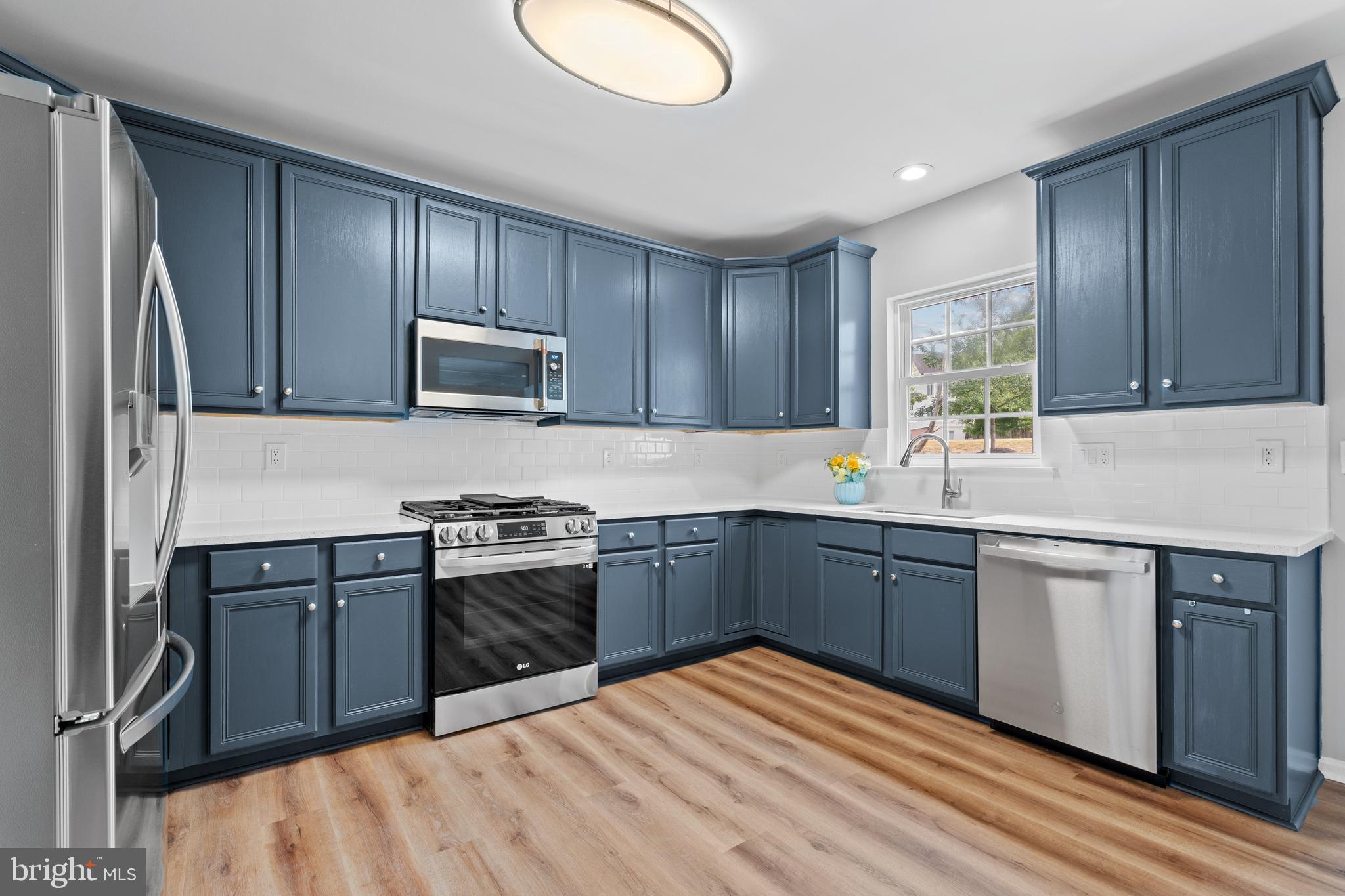 RIVER OAKS - Residential Lease