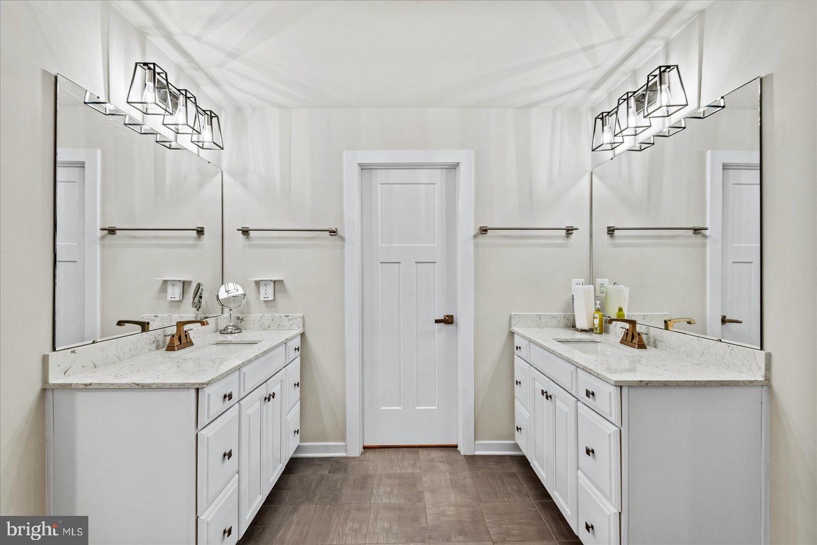 ONVILLE ESTATES - Residential