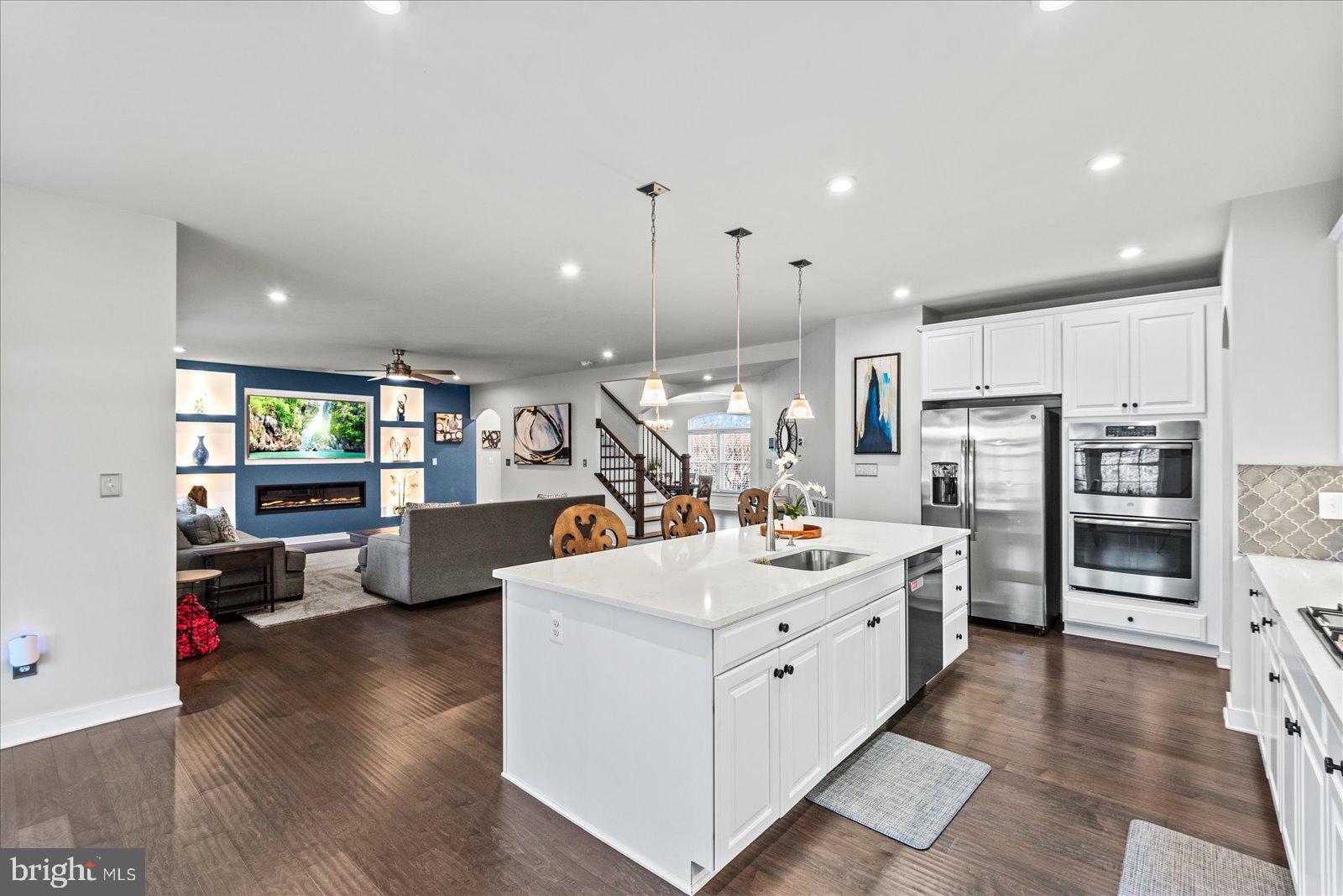 ONVILLE ESTATES - Residential