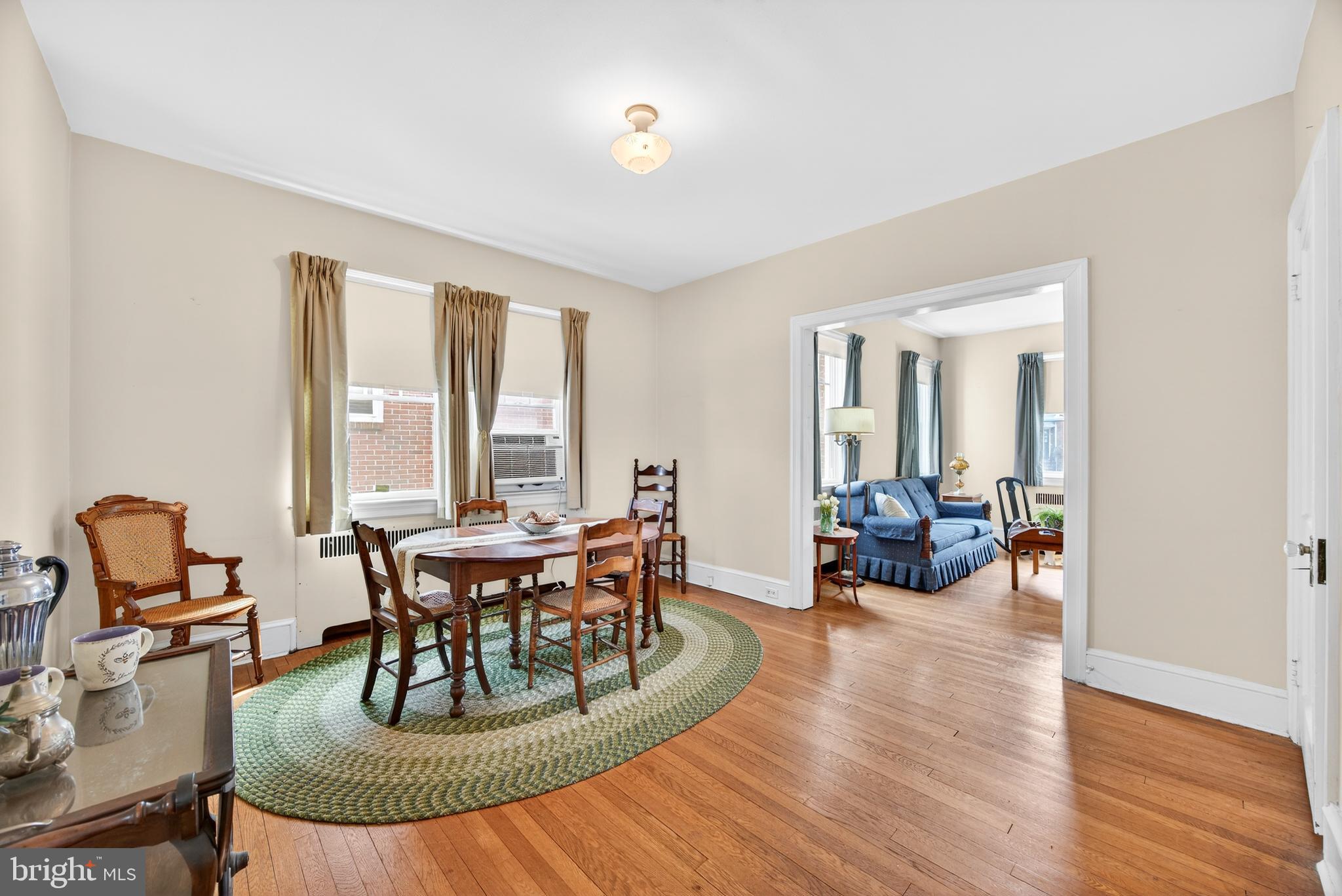 OAK CREST - Residential