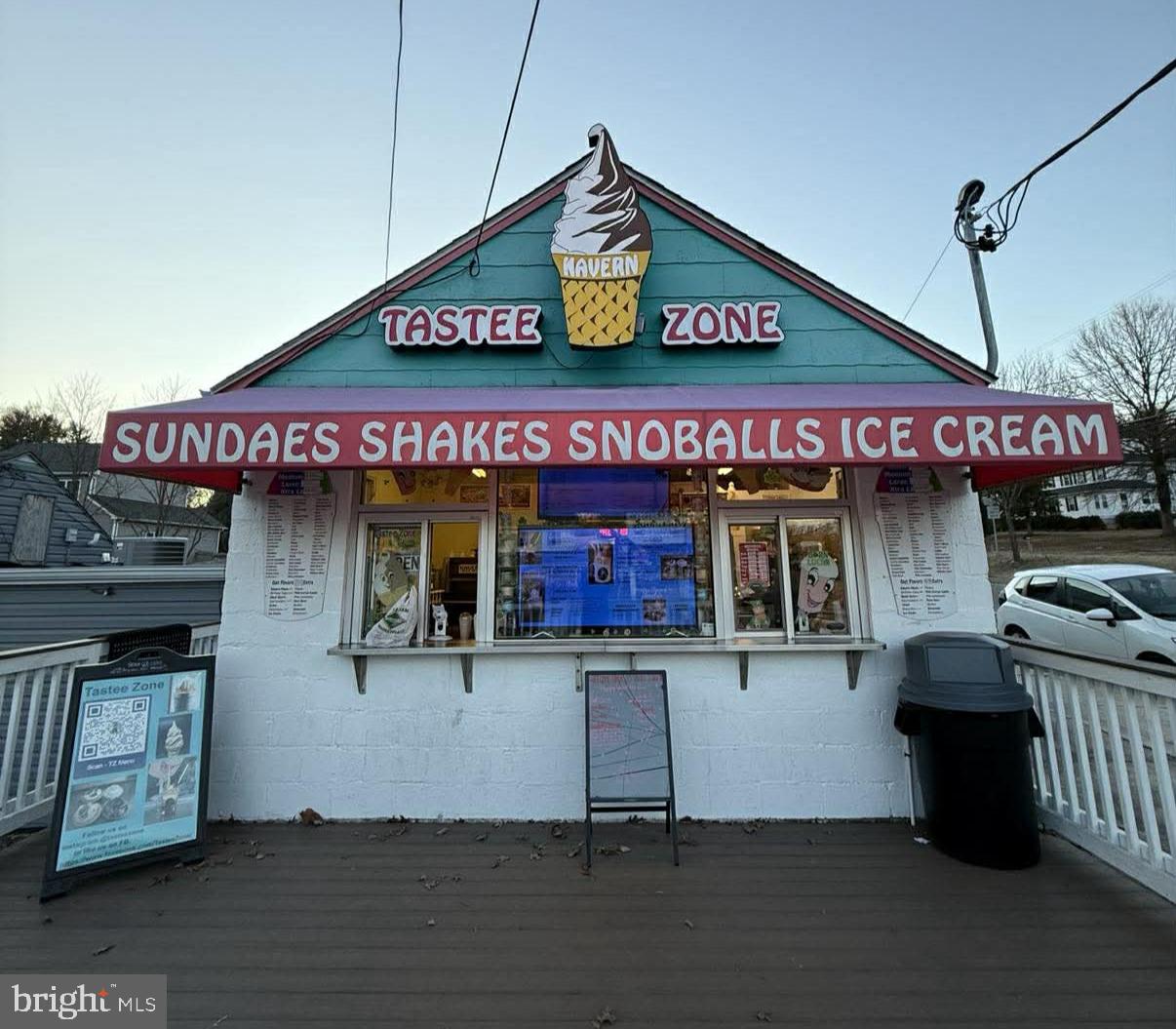 OAK CREST - Residential