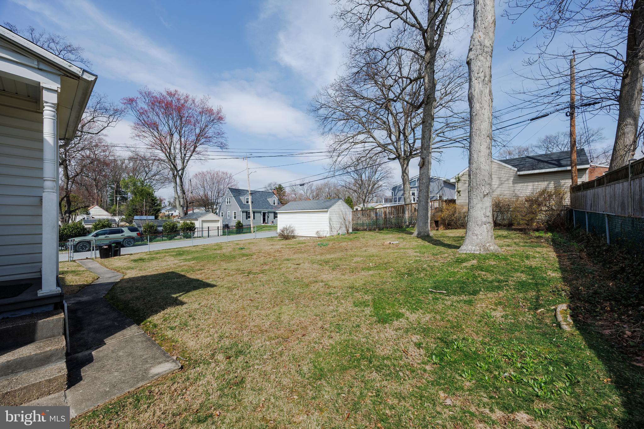 OAK CREST - Residential