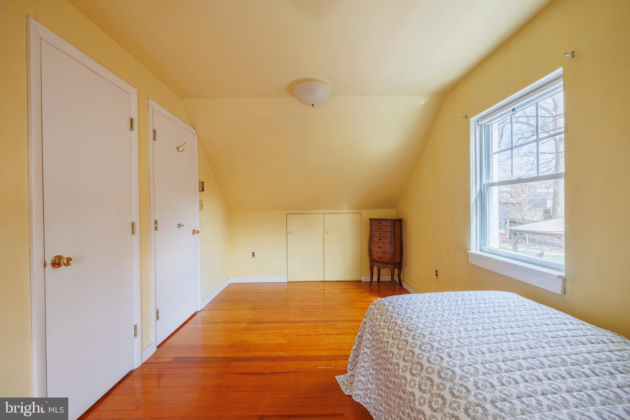 OAK CREST - Residential