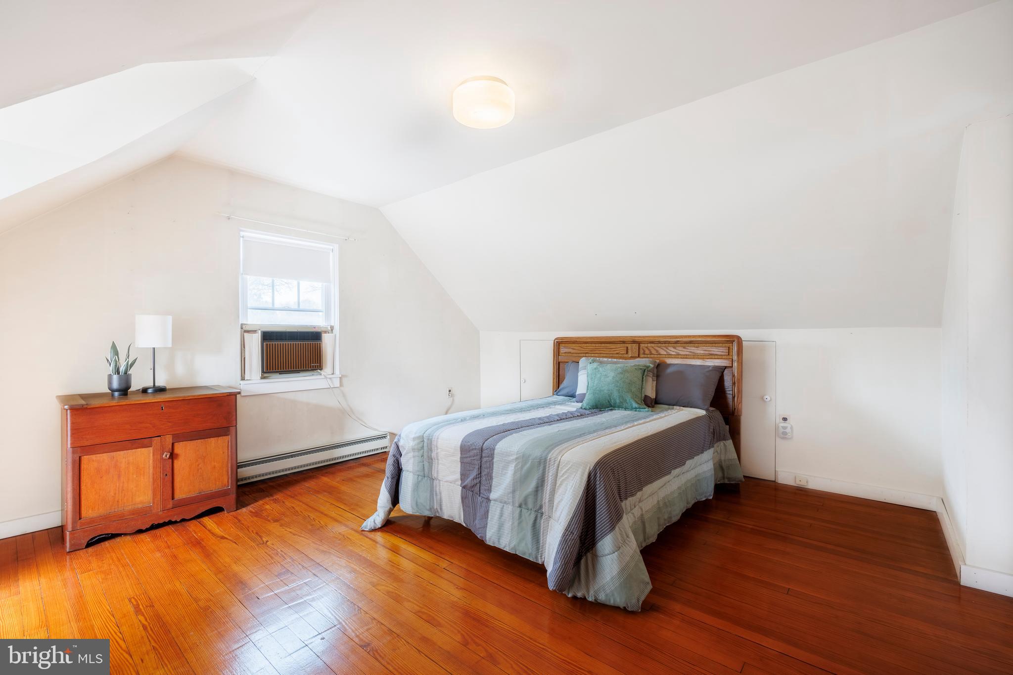 OAK CREST - Residential