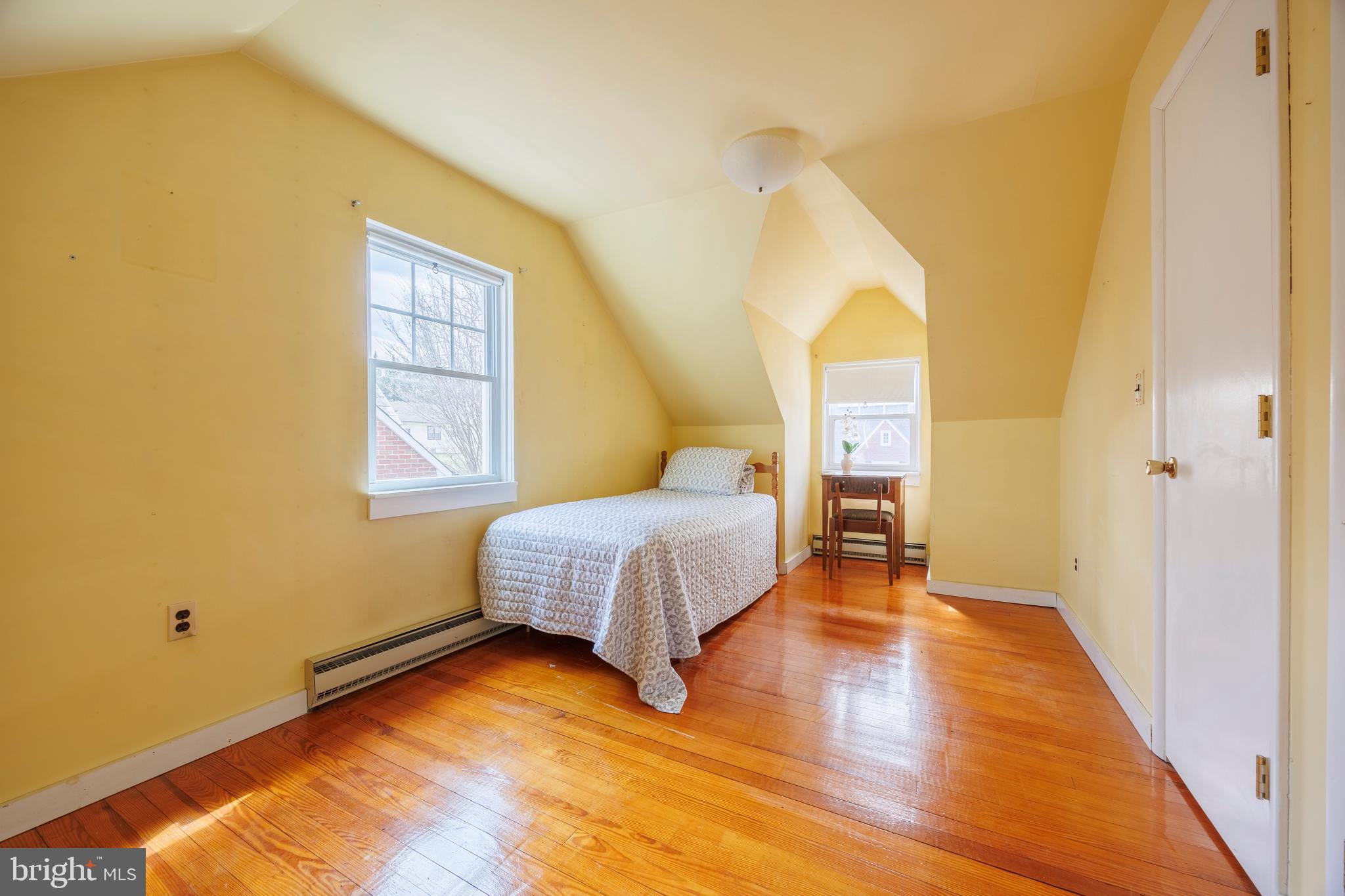 OAK CREST - Residential