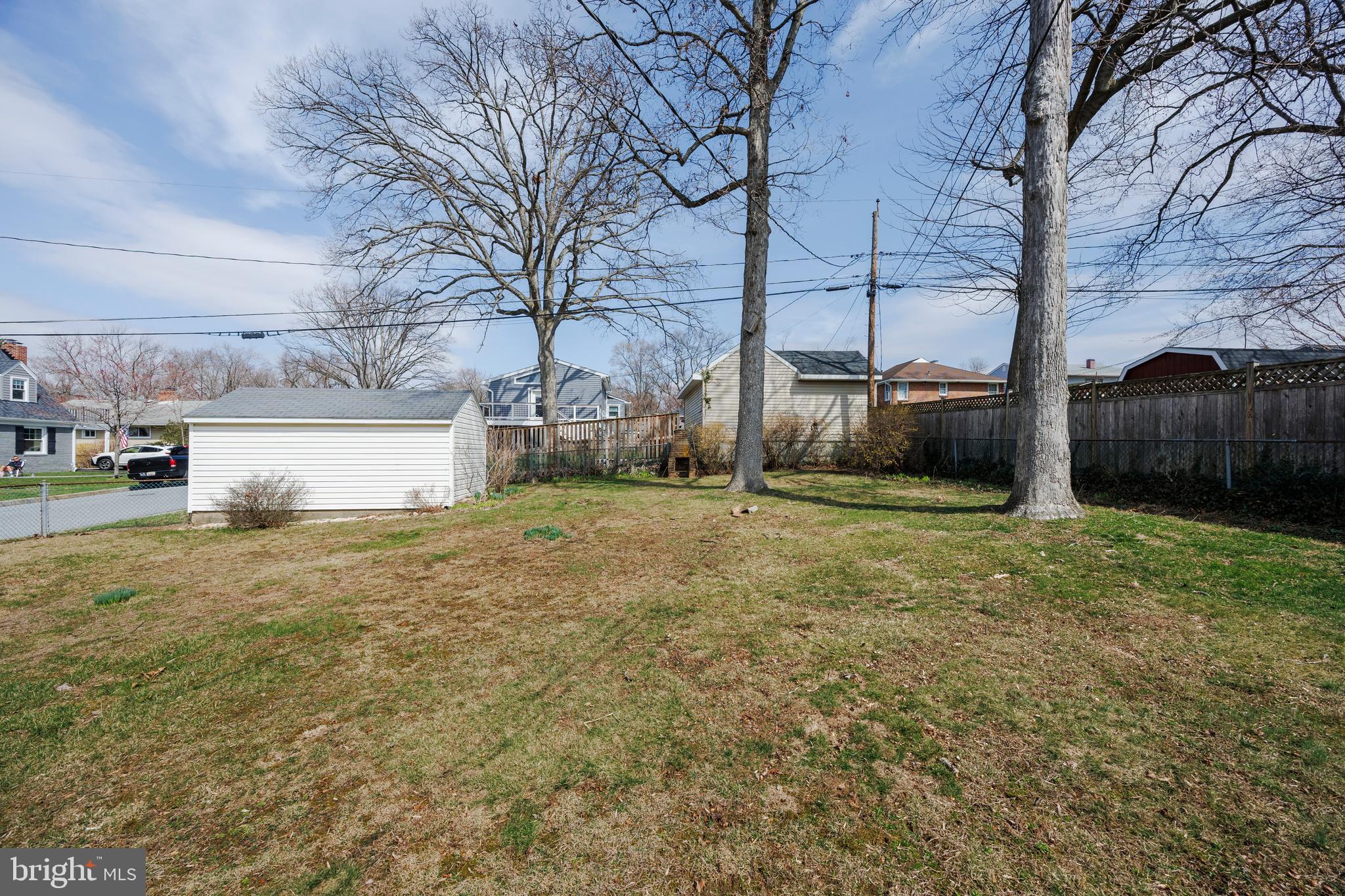 OAK CREST - Residential