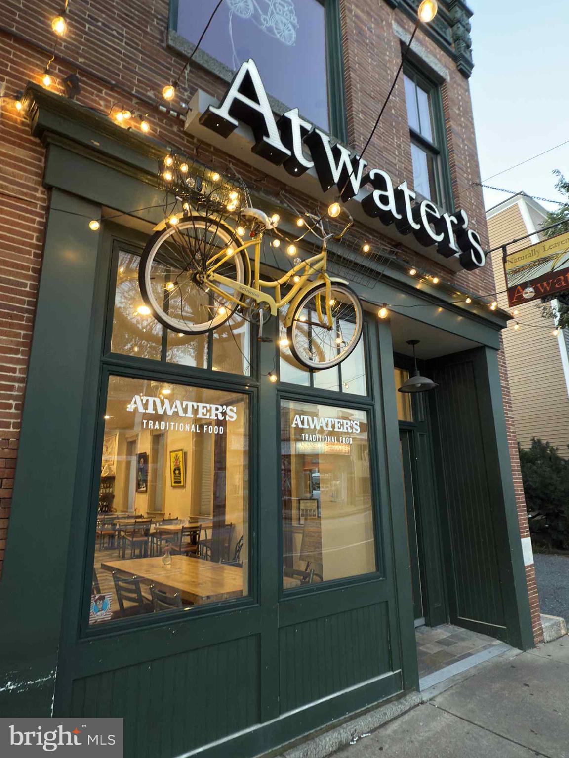 OAK CREST - Residential