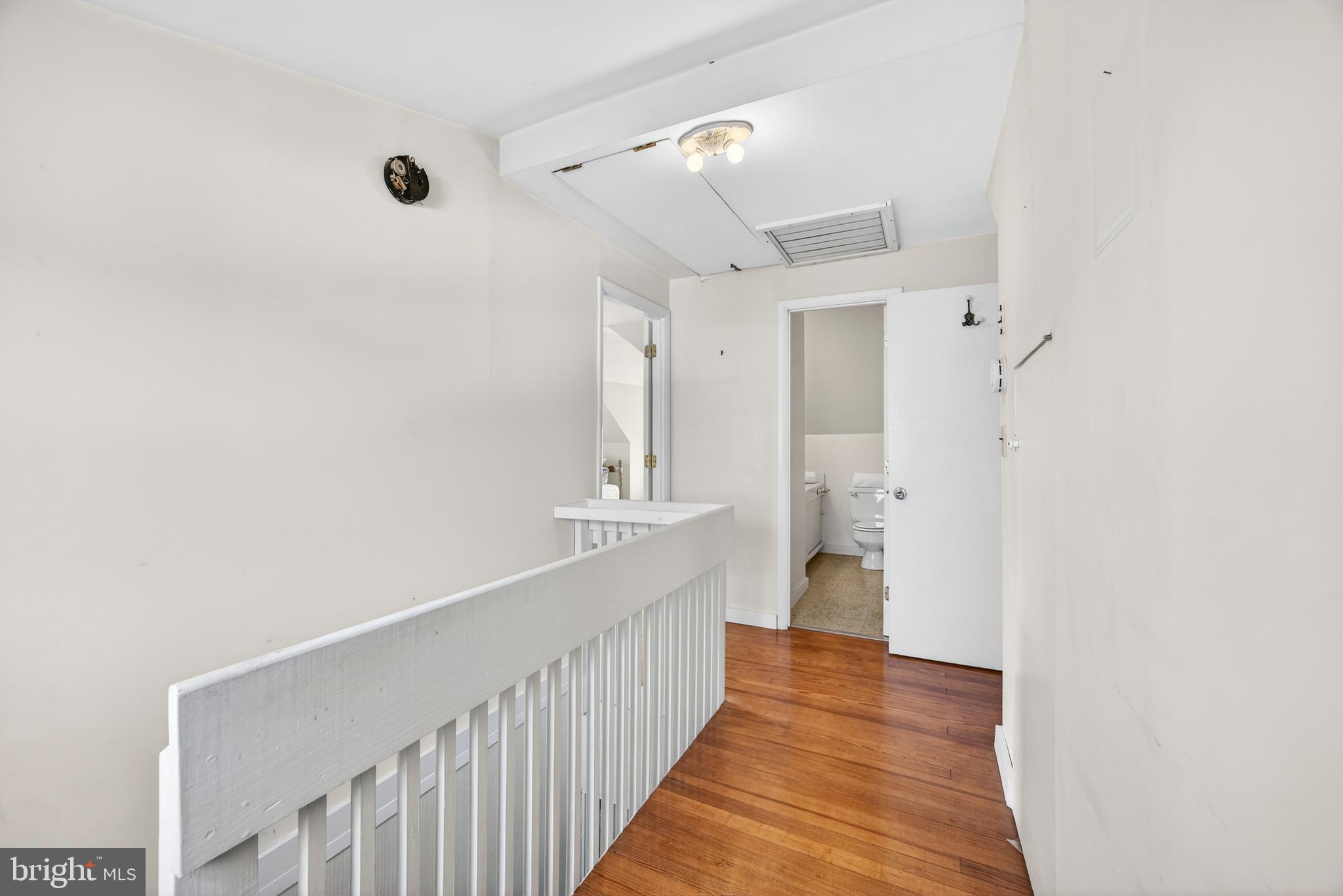 OAK CREST - Residential