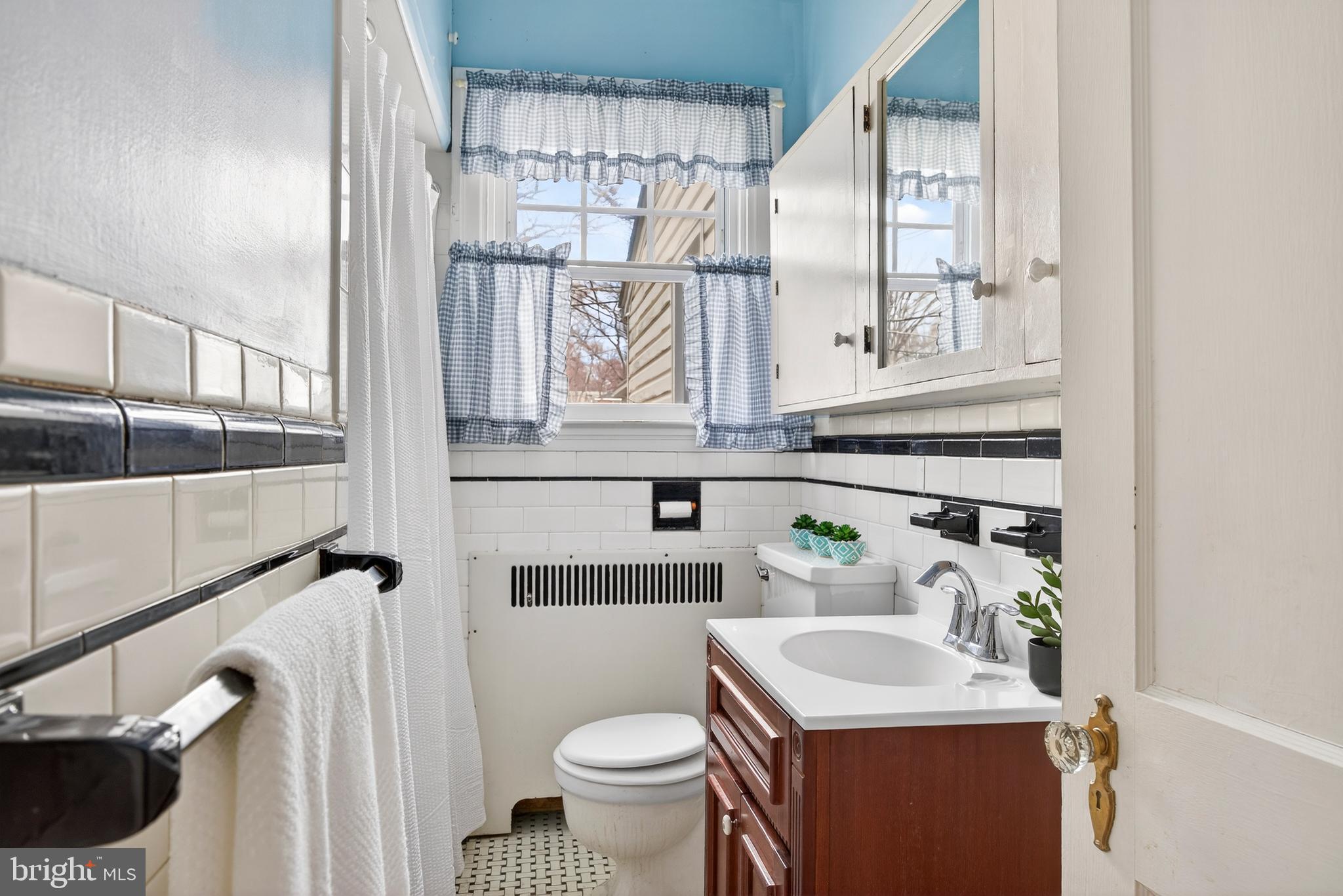 OAK CREST - Residential