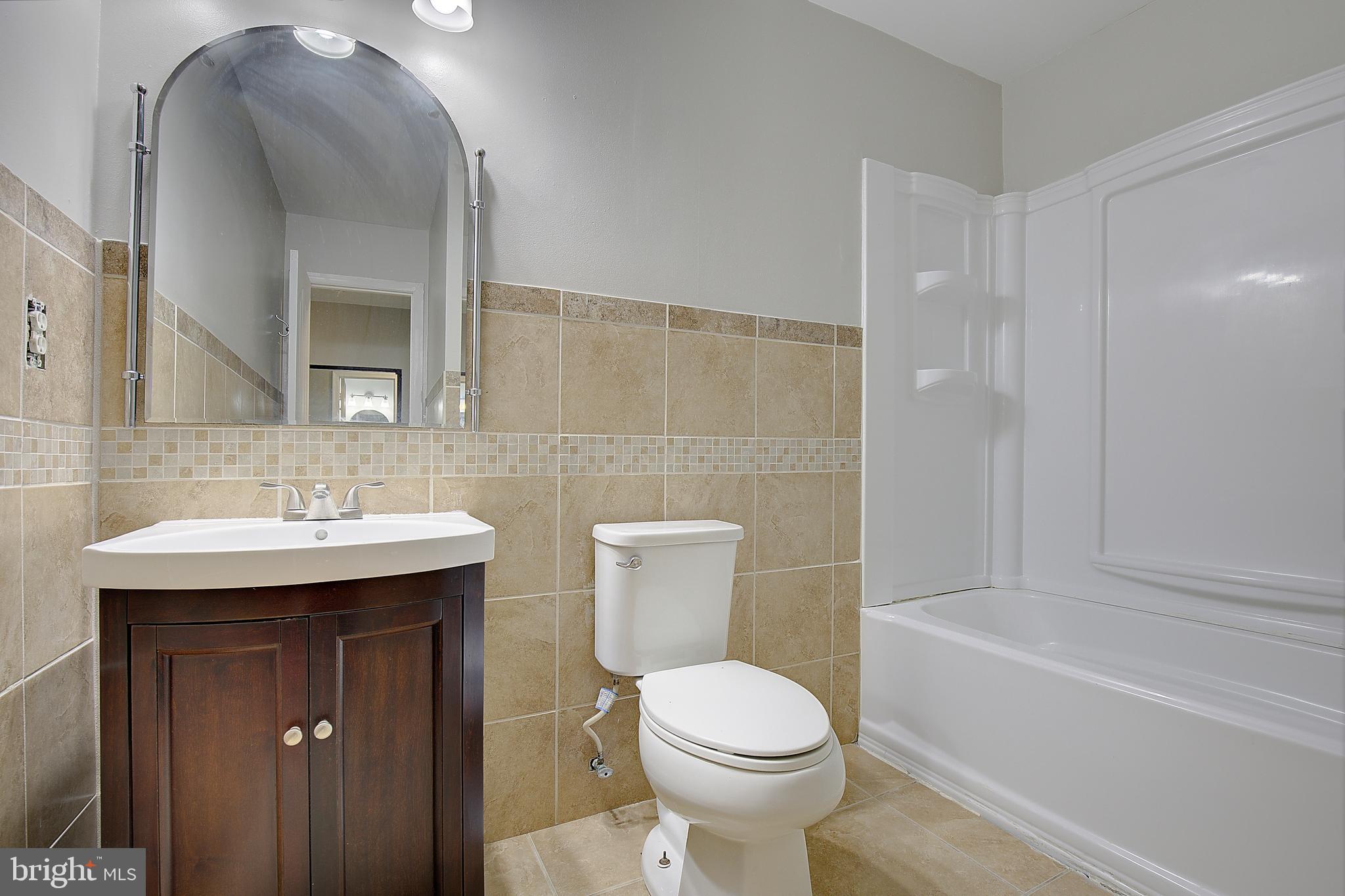 MATTINGLY AVE IND HEAD - Residential
