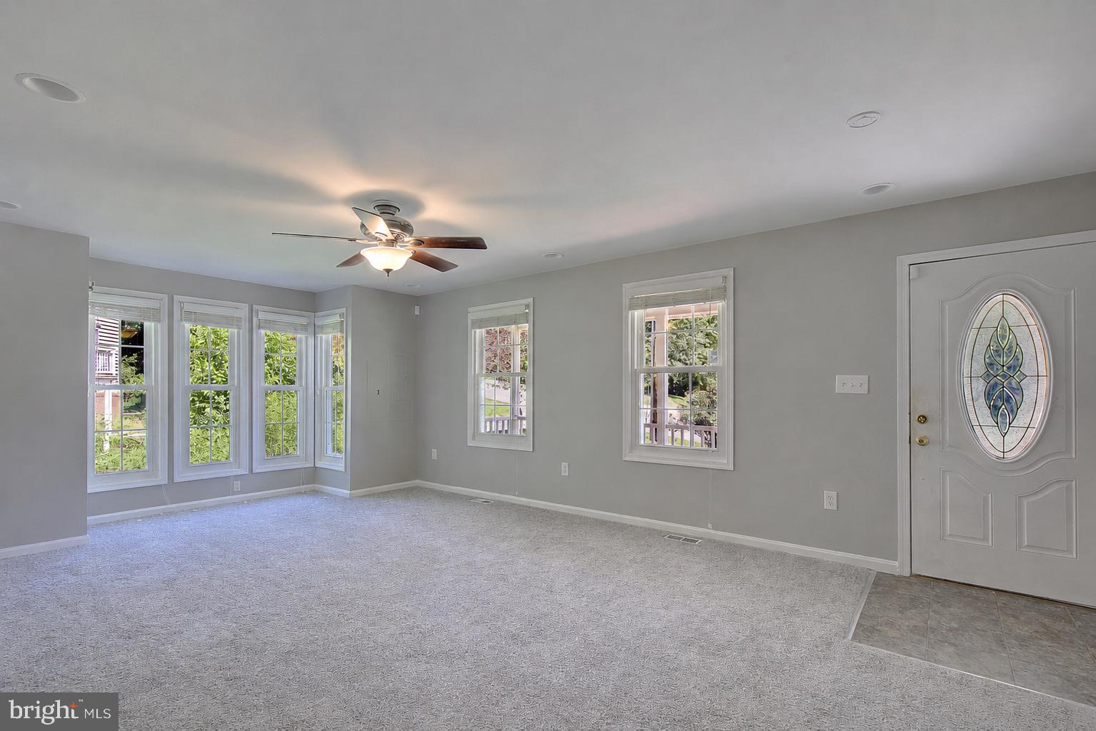 MATTINGLY AVE IND HEAD - Residential