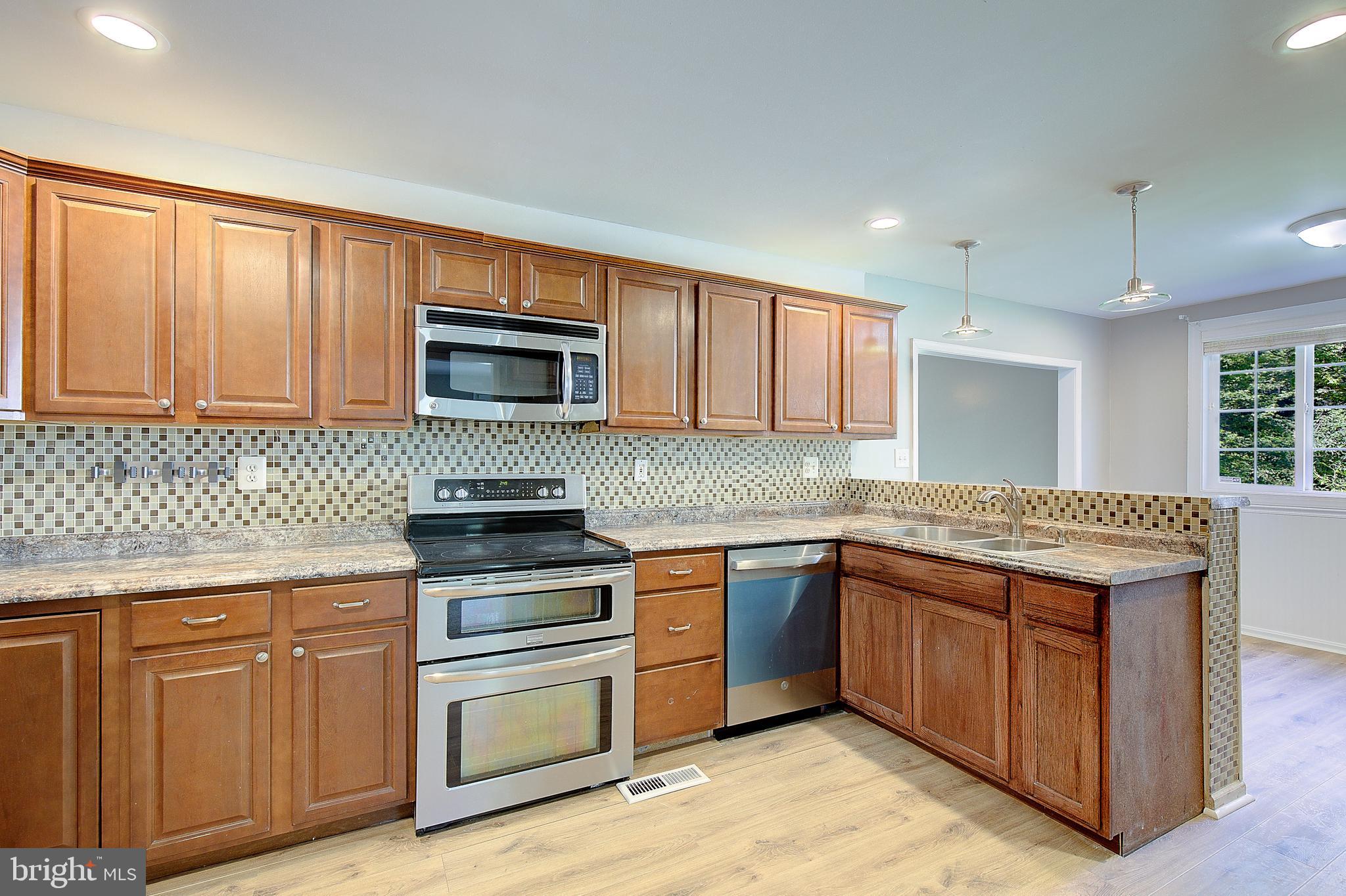 MATTINGLY AVE IND HEAD - Residential