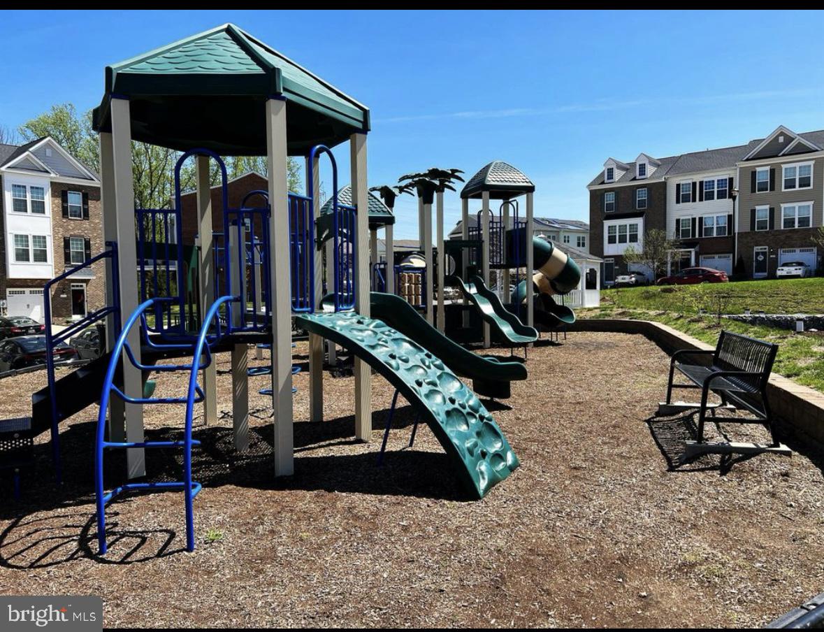 MARLTON - Residential