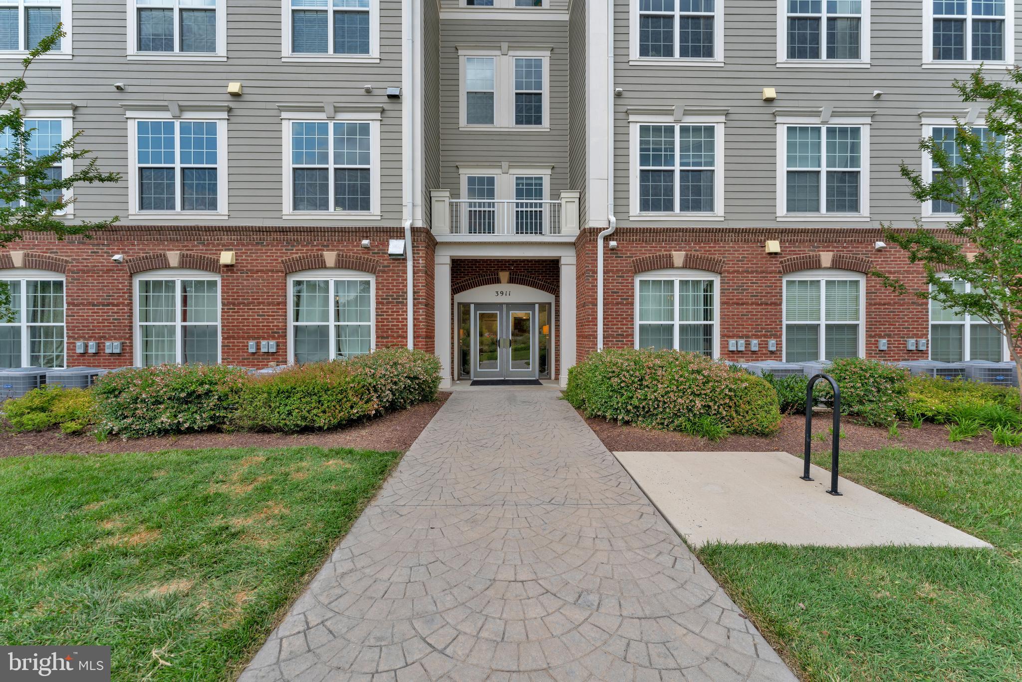 NORBECK CROSSING - Residential