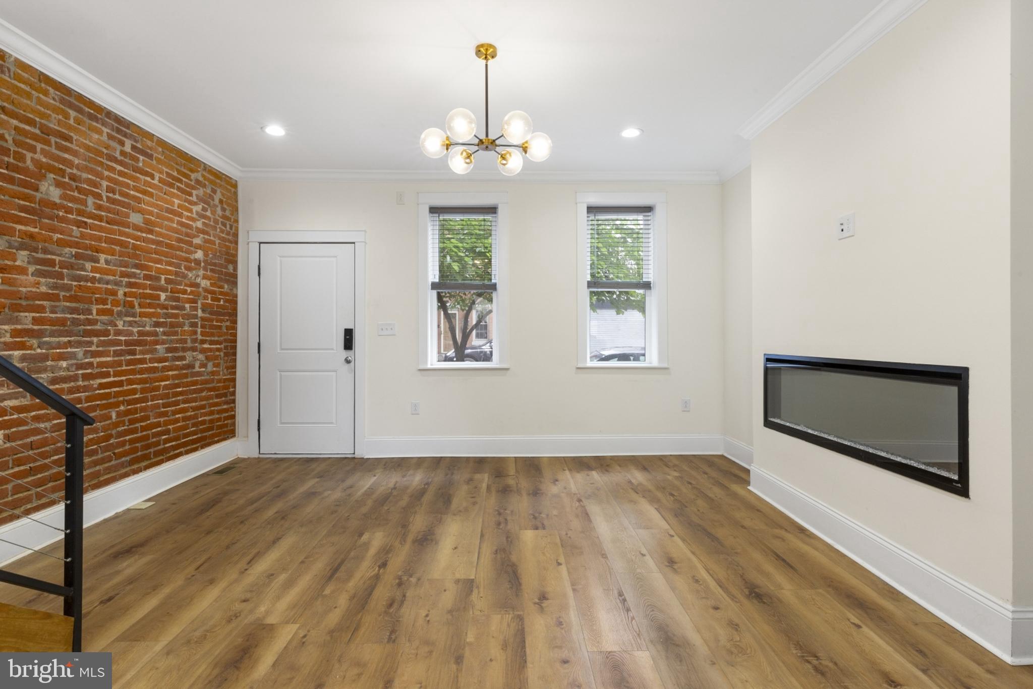 OLDE KENSINGTON - Residential Lease