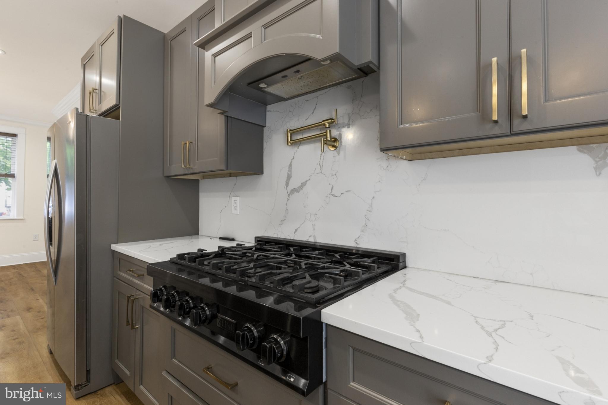 OLDE KENSINGTON - Residential Lease