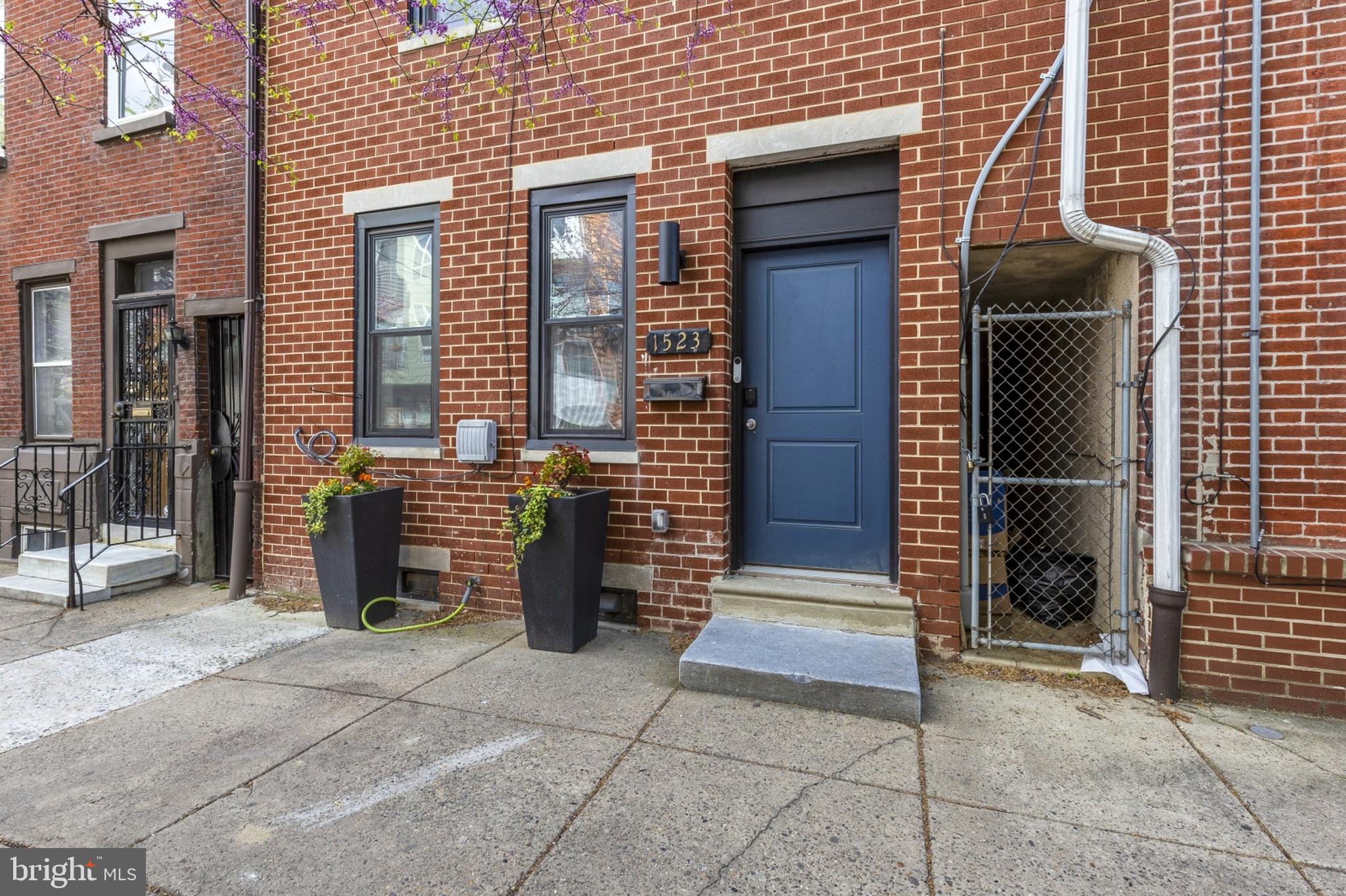 OLDE KENSINGTON - Residential Lease