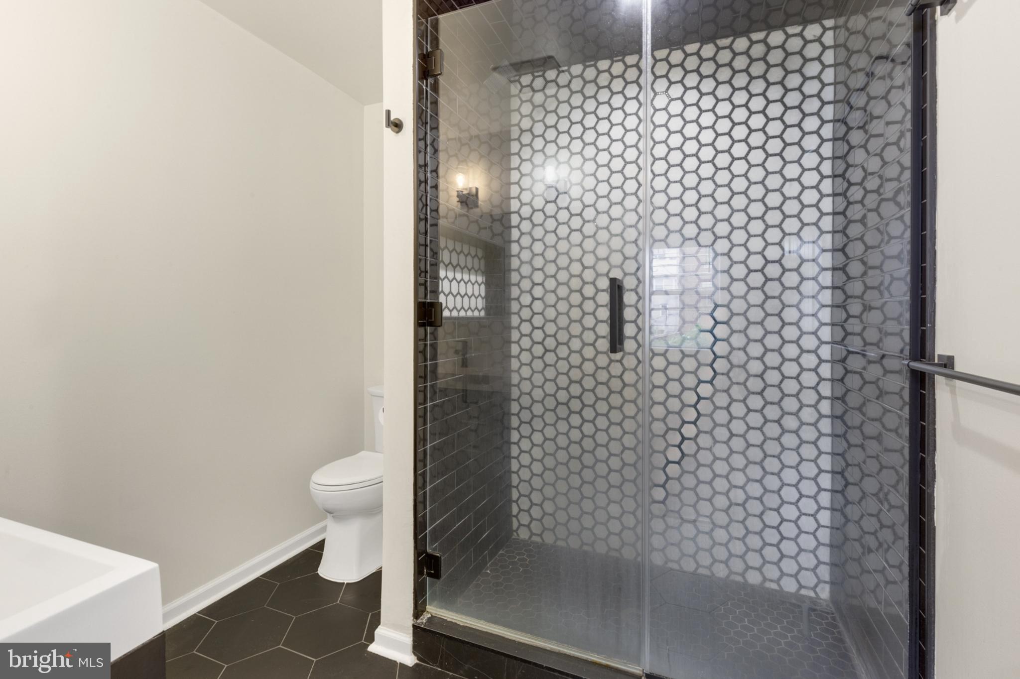 OLDE KENSINGTON - Residential Lease