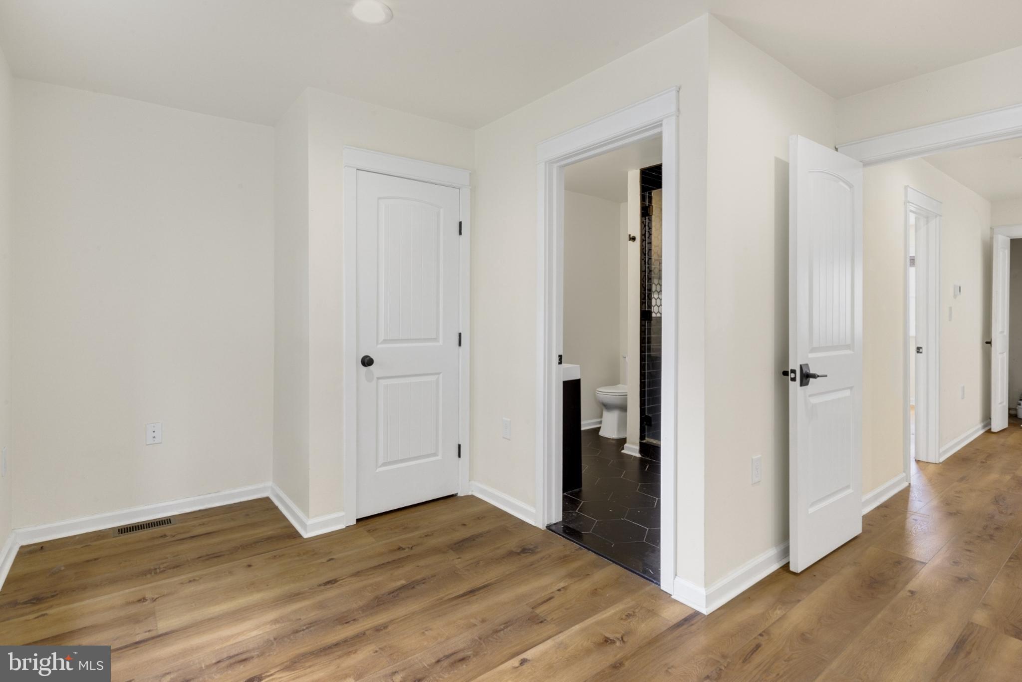 OLDE KENSINGTON - Residential Lease